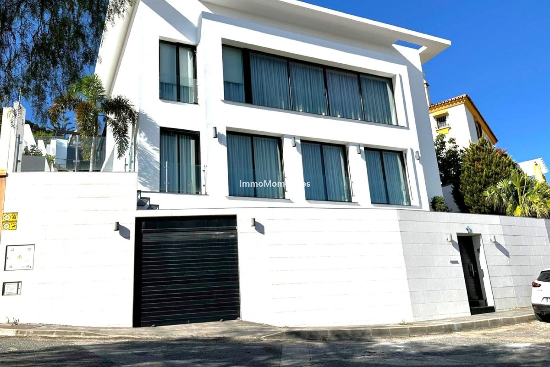 Resale - Villa - Inland  - Alhaurín de la Torre