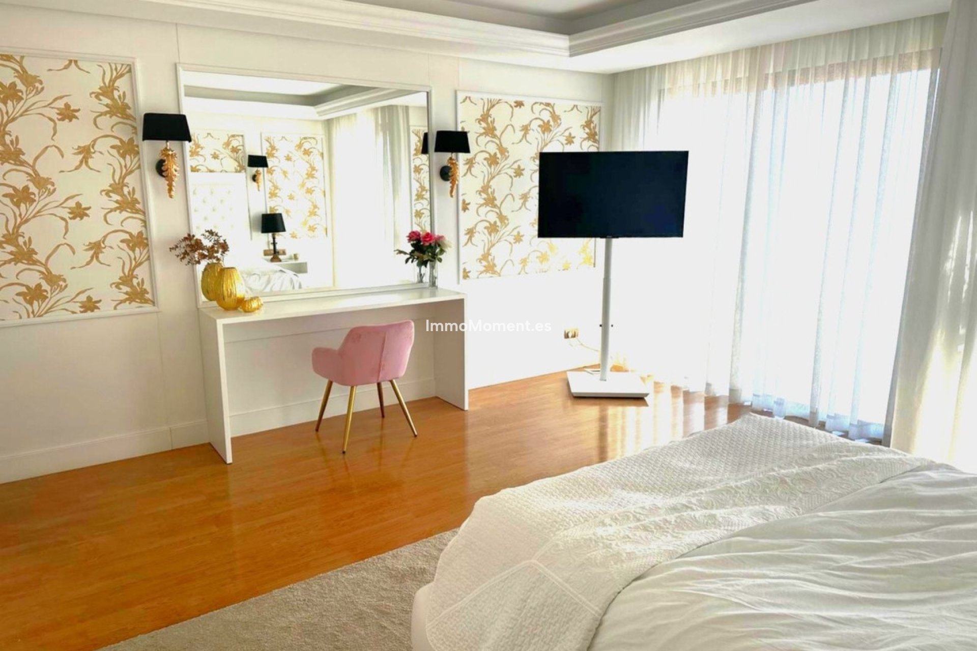 Resale - Villa - Inland  - Alhaurín de la Torre