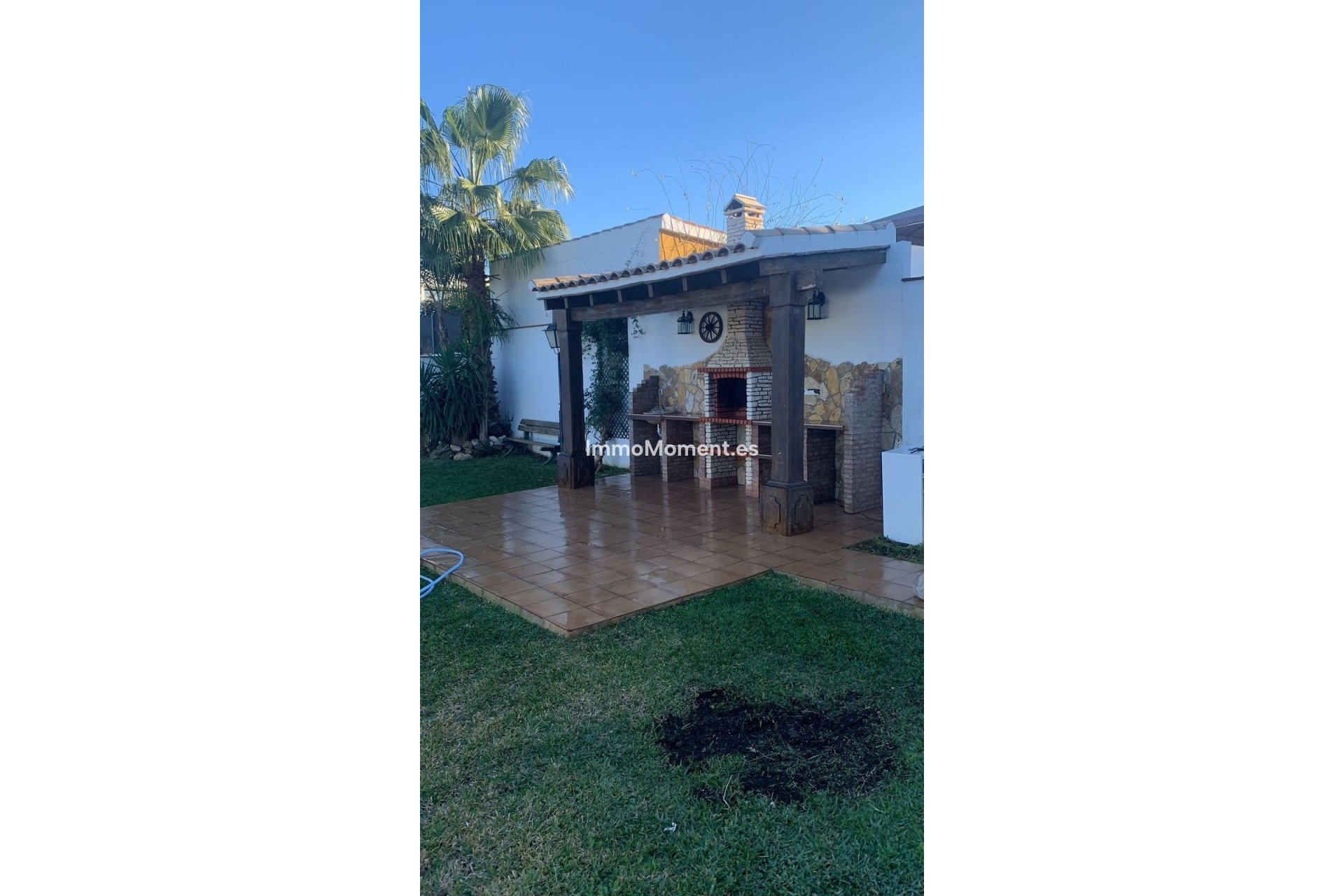 Resale - Villa - Inland  - Alhaurín de la Torre