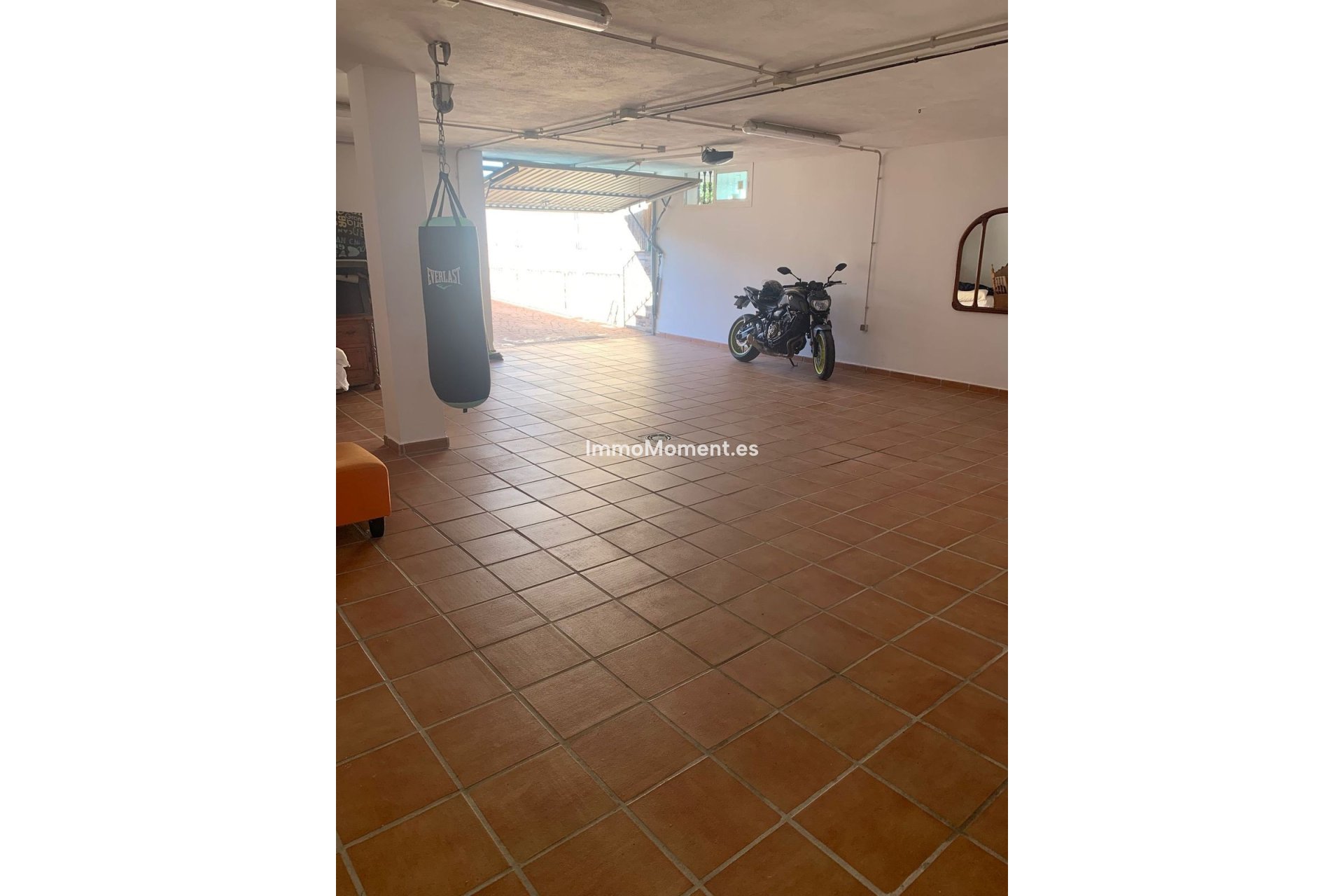 Resale - Villa - Inland  - Alhaurín de la Torre