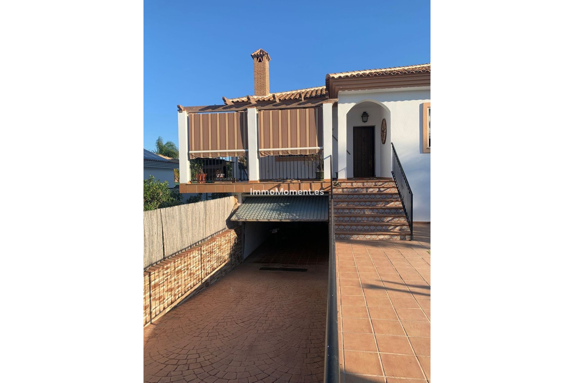 Resale - Villa - Inland  - Alhaurín de la Torre