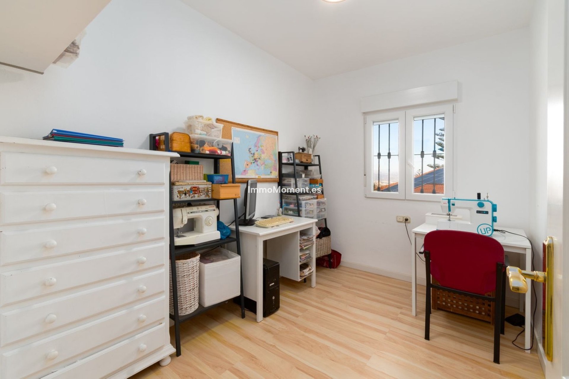 Resale - Villa - Inland  - Alhaurín de la Torre