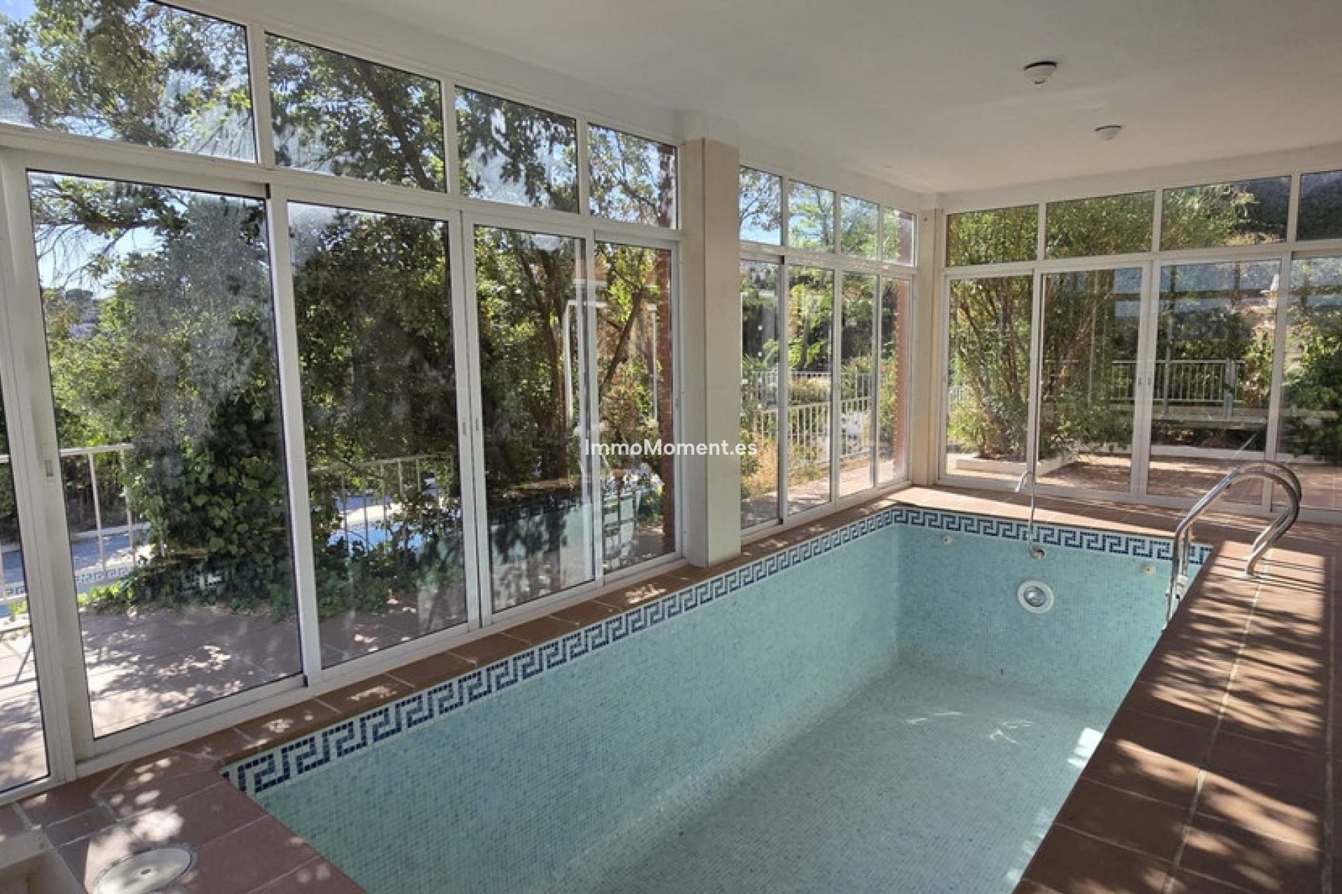 Resale - Villa - Inland  - Alhaurín de la Torre