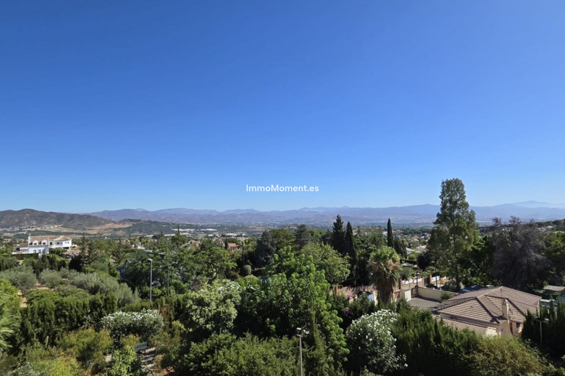 Resale - Villa - Inland  - Alhaurín de la Torre