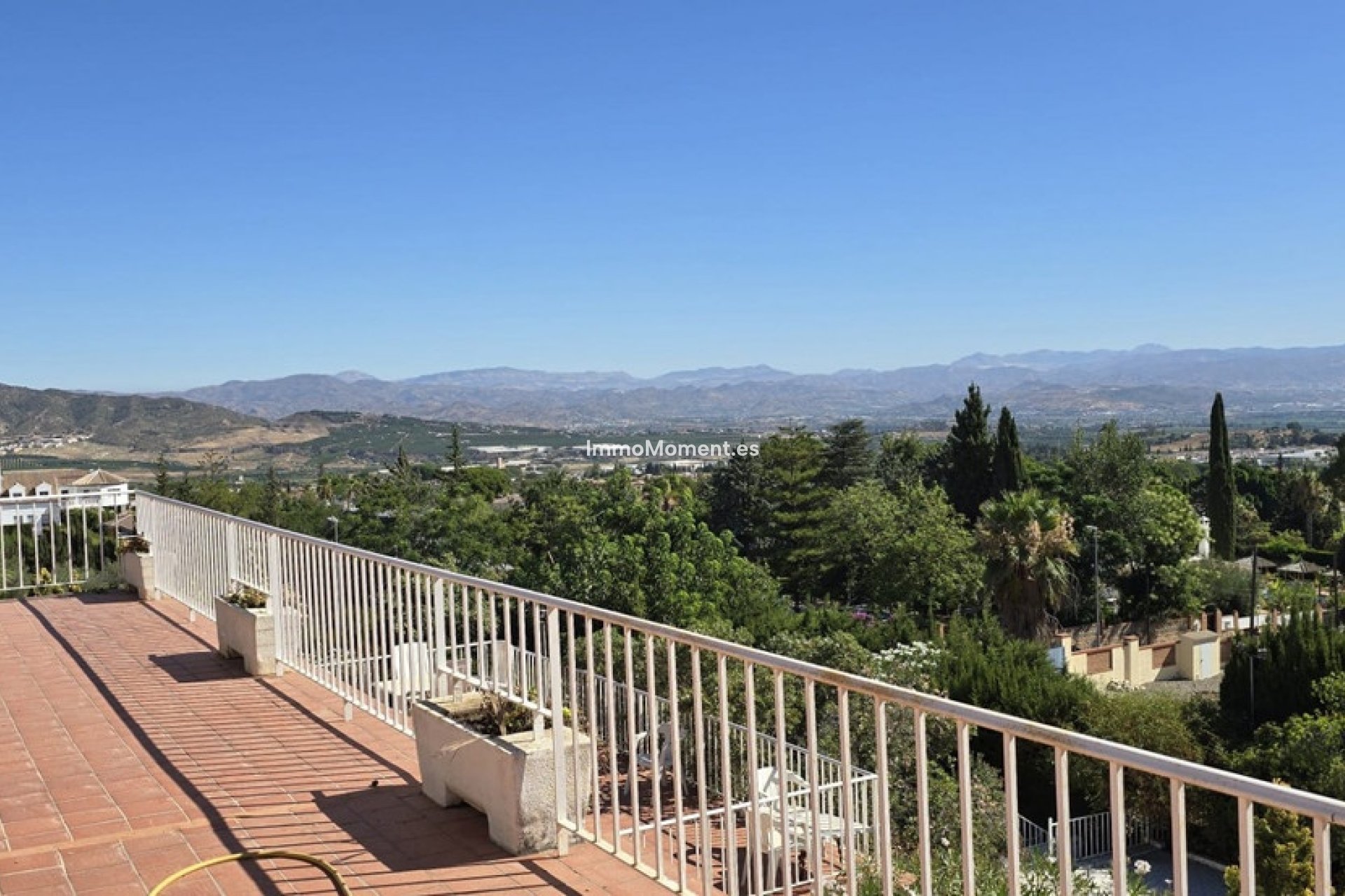 Resale - Villa - Inland  - Alhaurín de la Torre