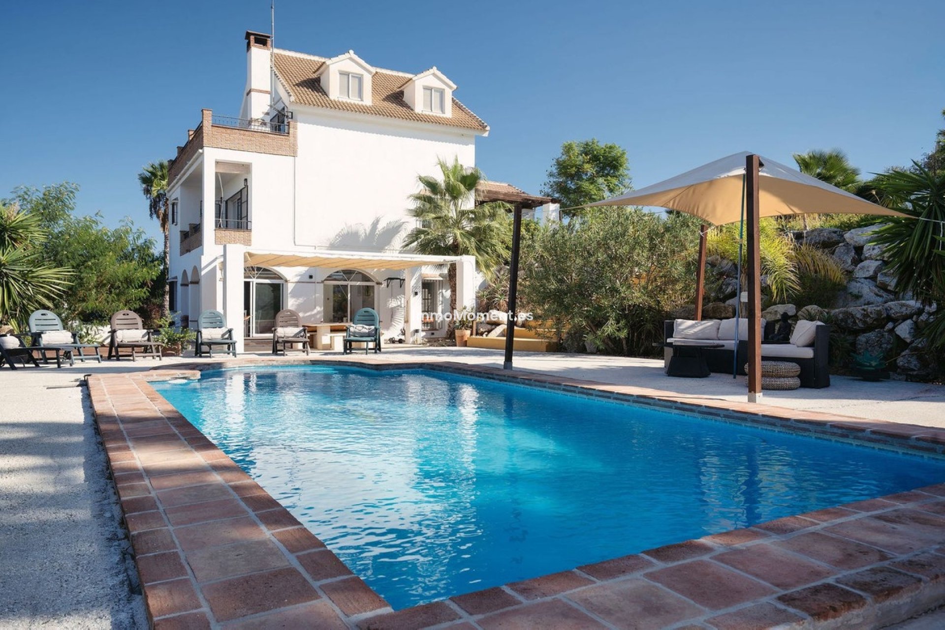 Resale - Villa - Inland  - Alhaurín el Grande Centro