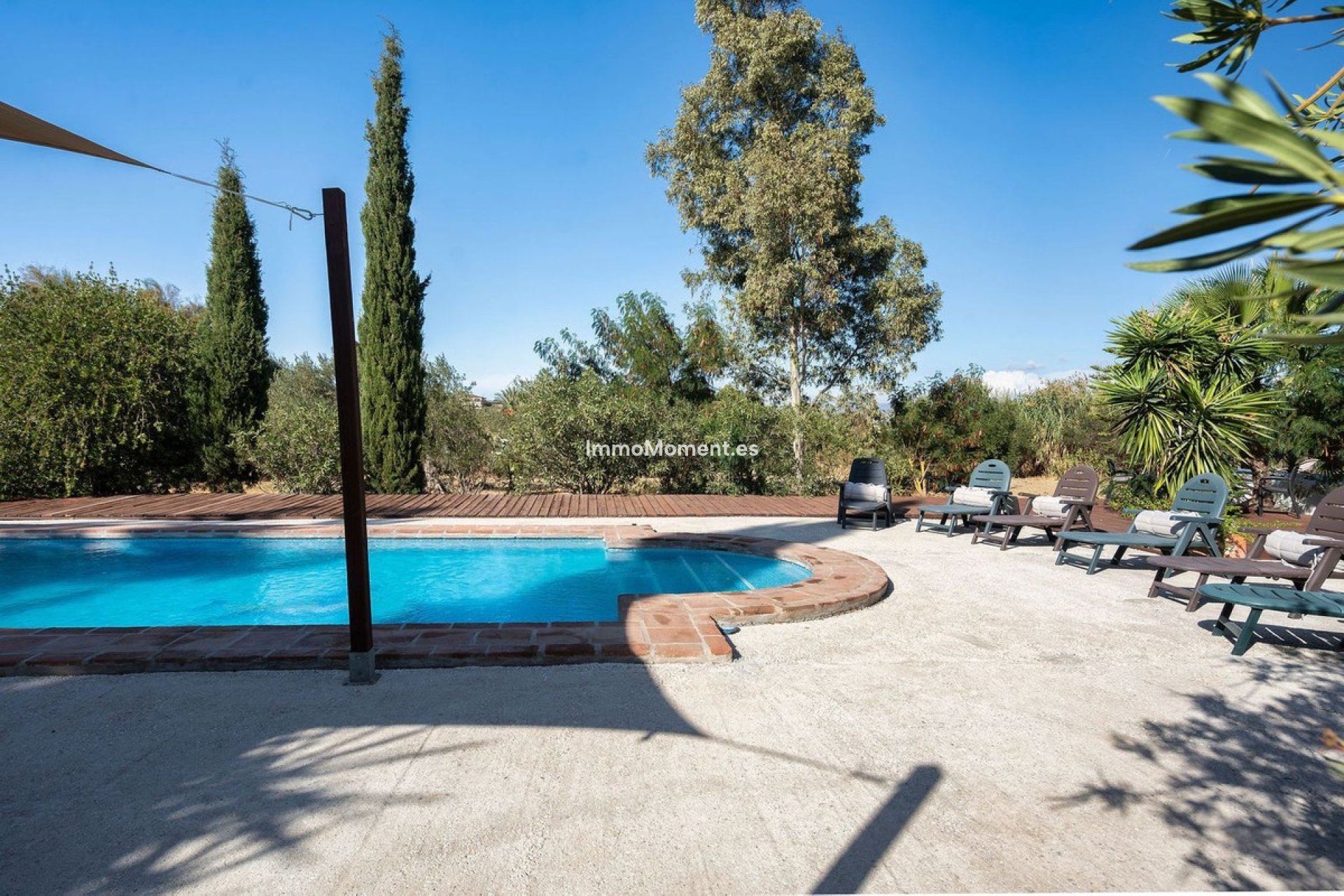 Resale - Villa - Inland  - Alhaurín el Grande Centro