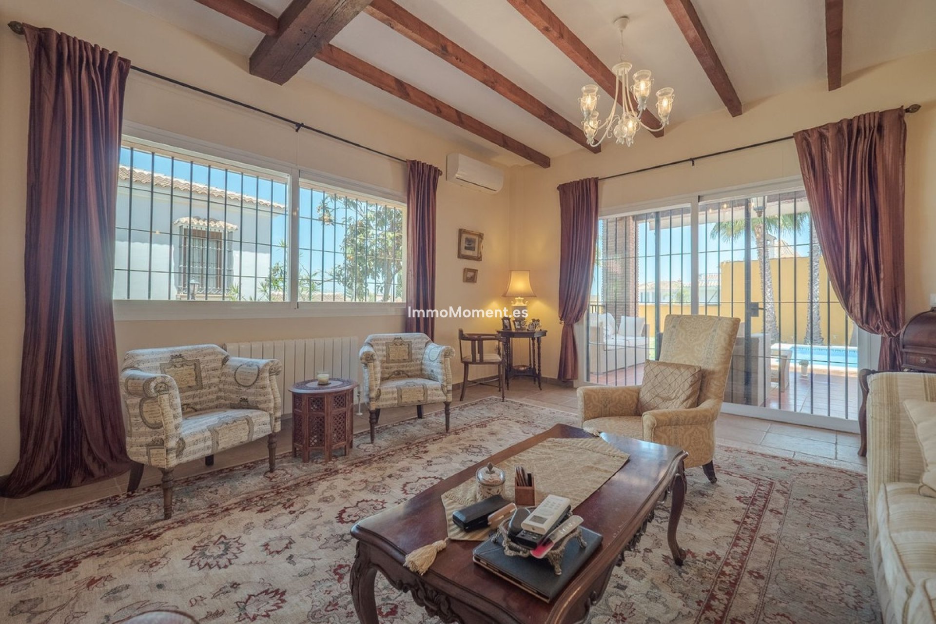 Resale - Villa - Inland  - Alhaurín el Grande Centro