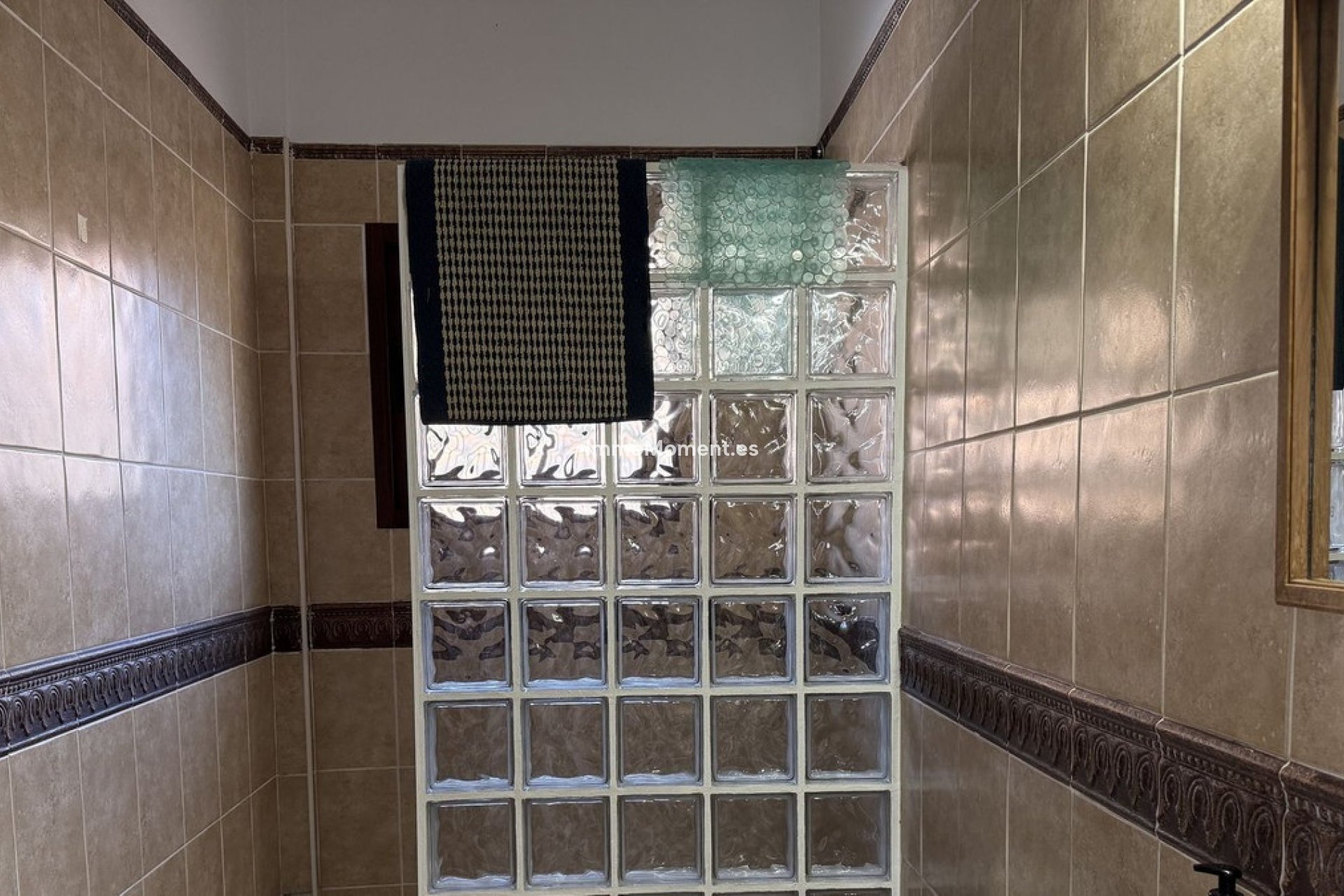 Resale - Villa - Inland  - Alhaurín el Grande Centro