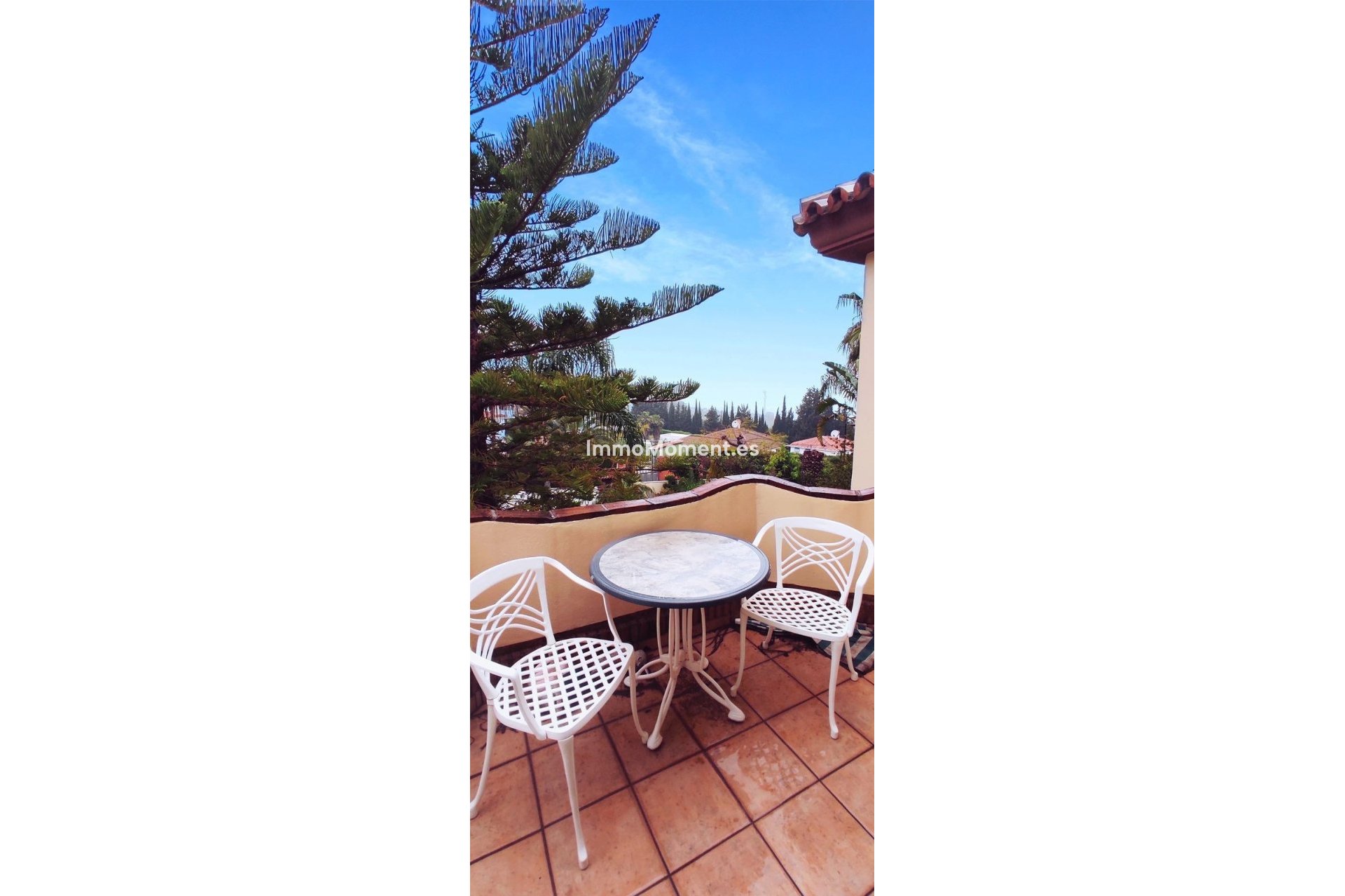 Resale - Villa - Inland  - Alhaurín el Grande Centro