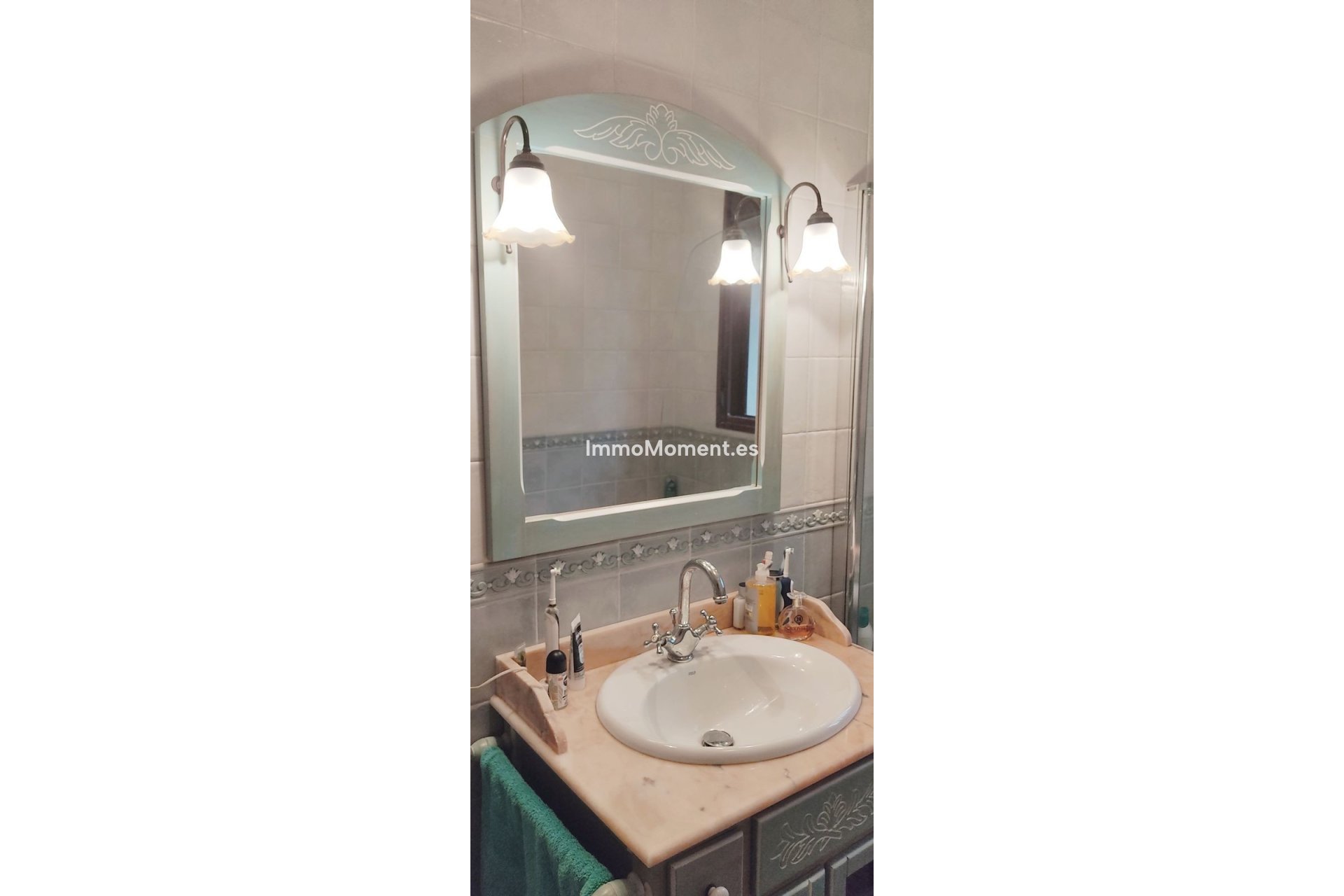 Resale - Villa - Inland  - Alhaurín el Grande Centro