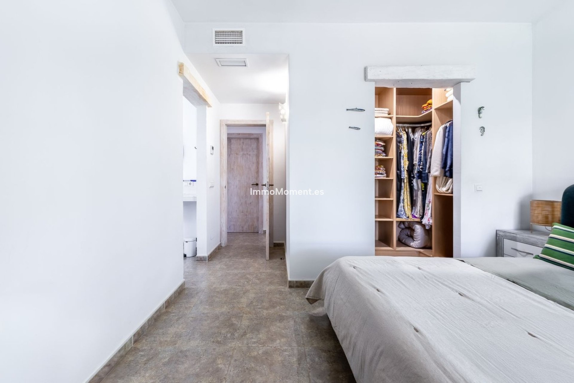 Resale - Villa - Inland  - Alhaurín el Grande Centro