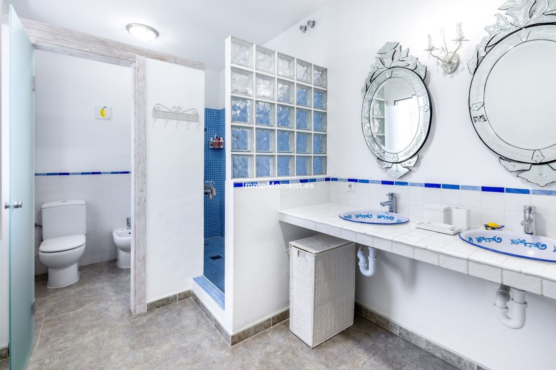 Resale - Villa - Inland  - Alhaurín el Grande Centro