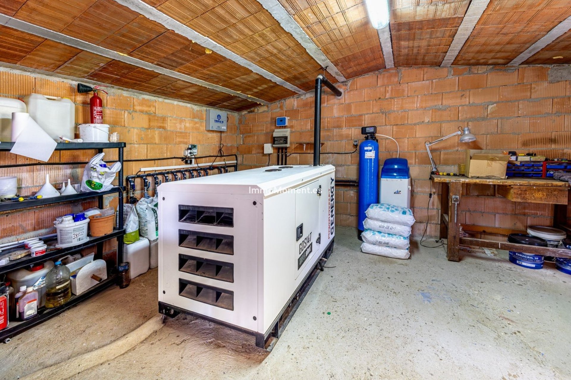 Resale - Villa - Inland  - Alhaurín el Grande Centro