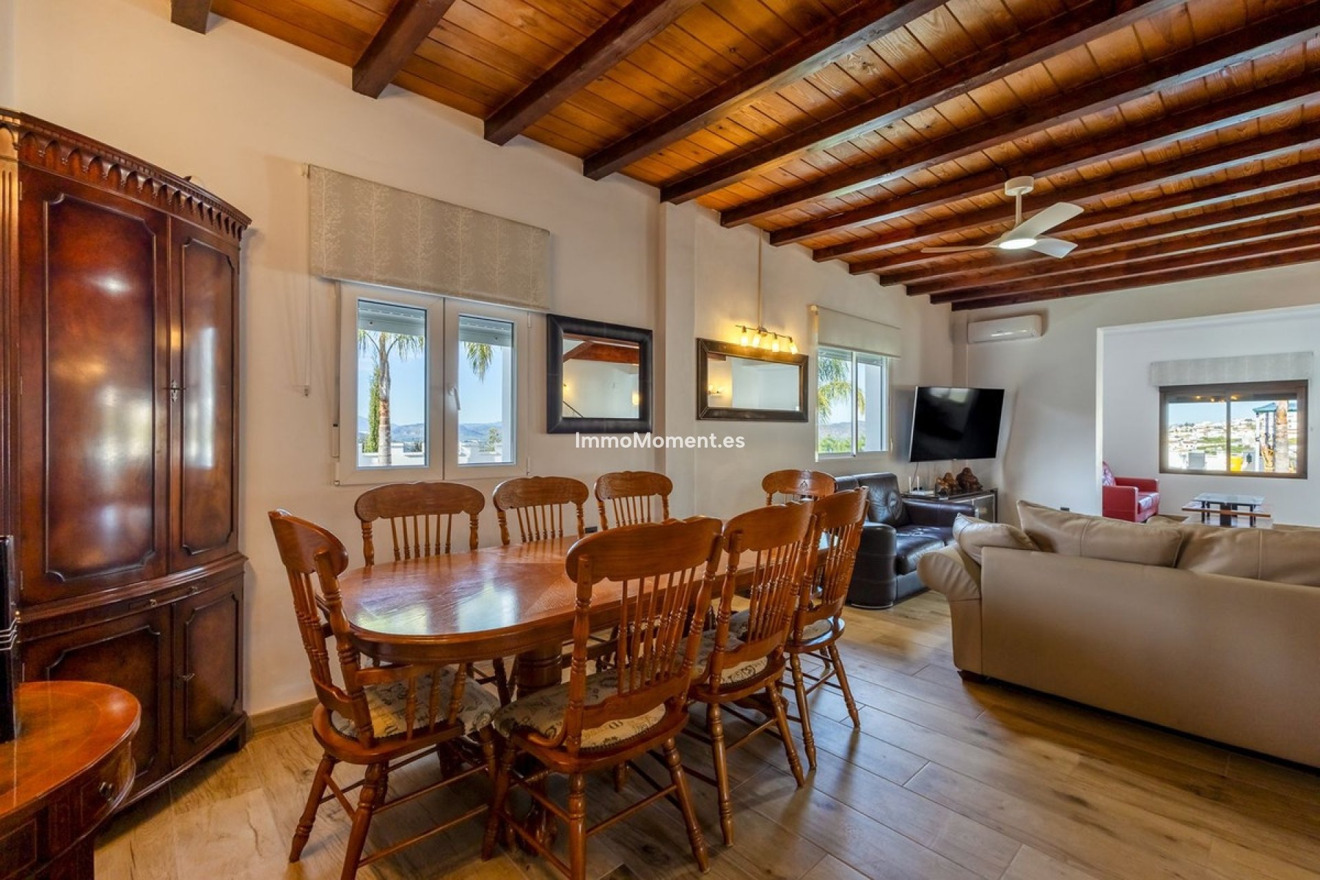 Resale - Villa - Inland  - Alhaurín el Grande Centro