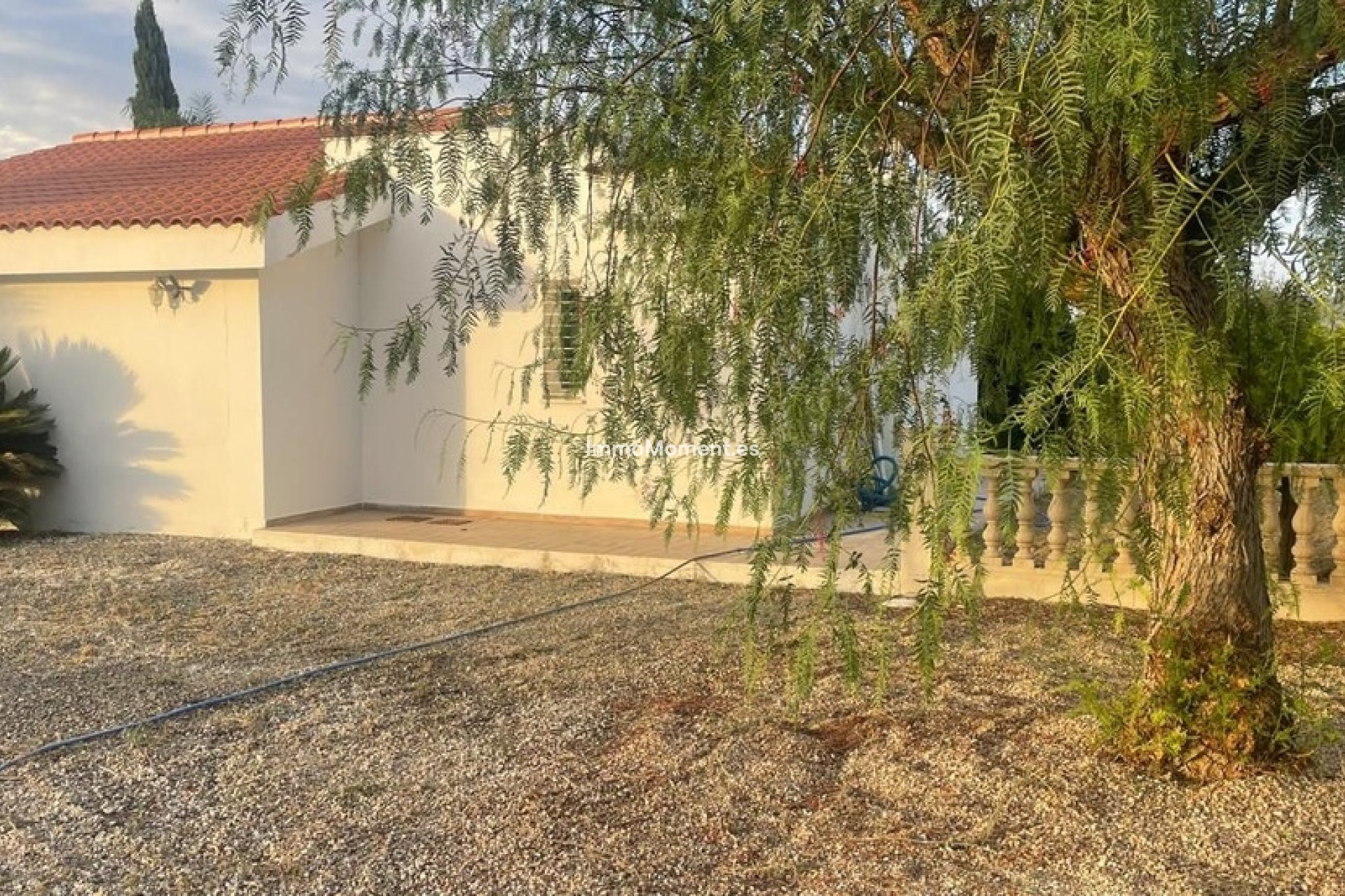 Resale - Villa - Inland  - Alhaurín el Grande Centro