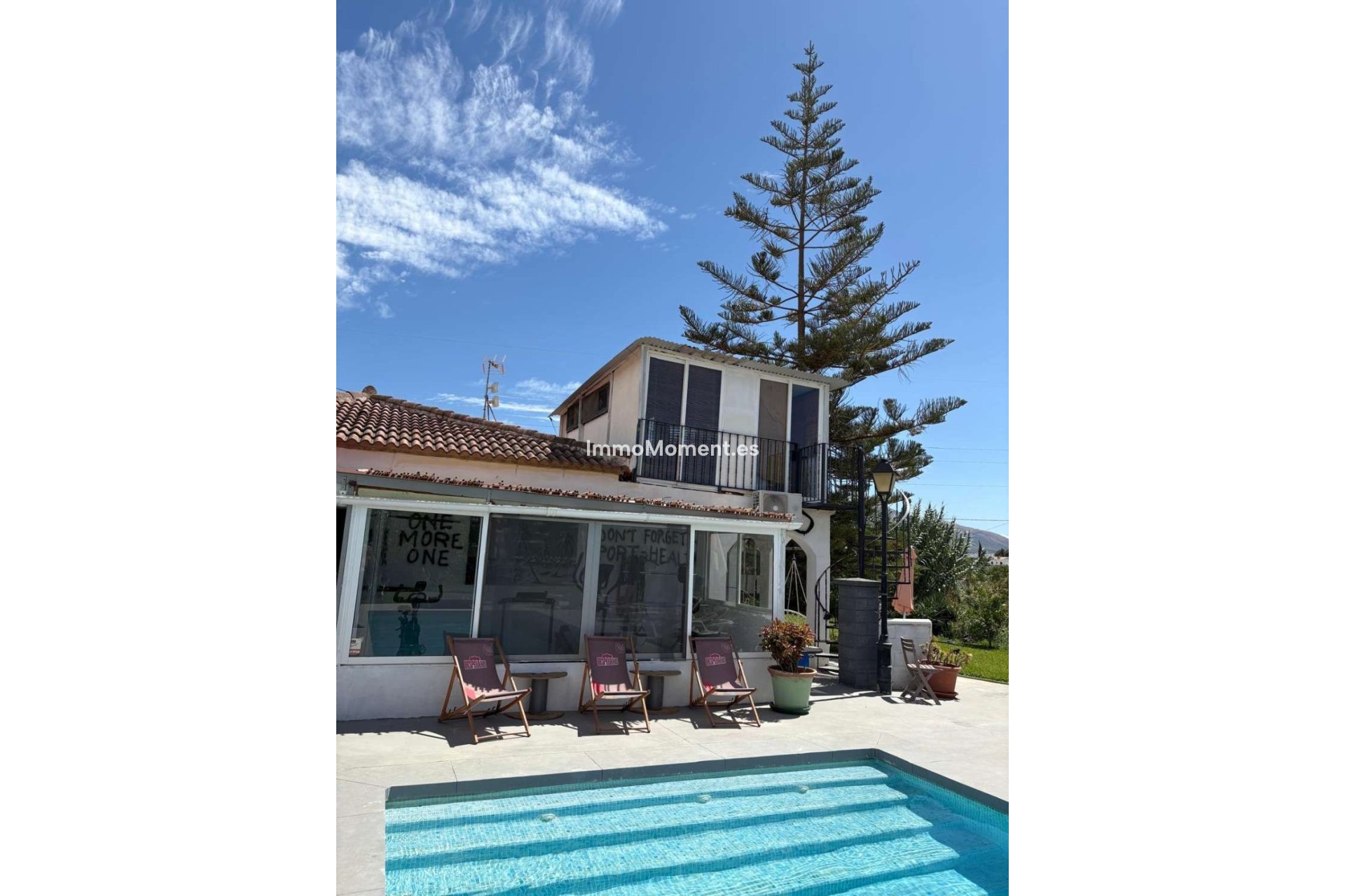 Resale - Villa - Inland  - Alhaurín el Grande Centro