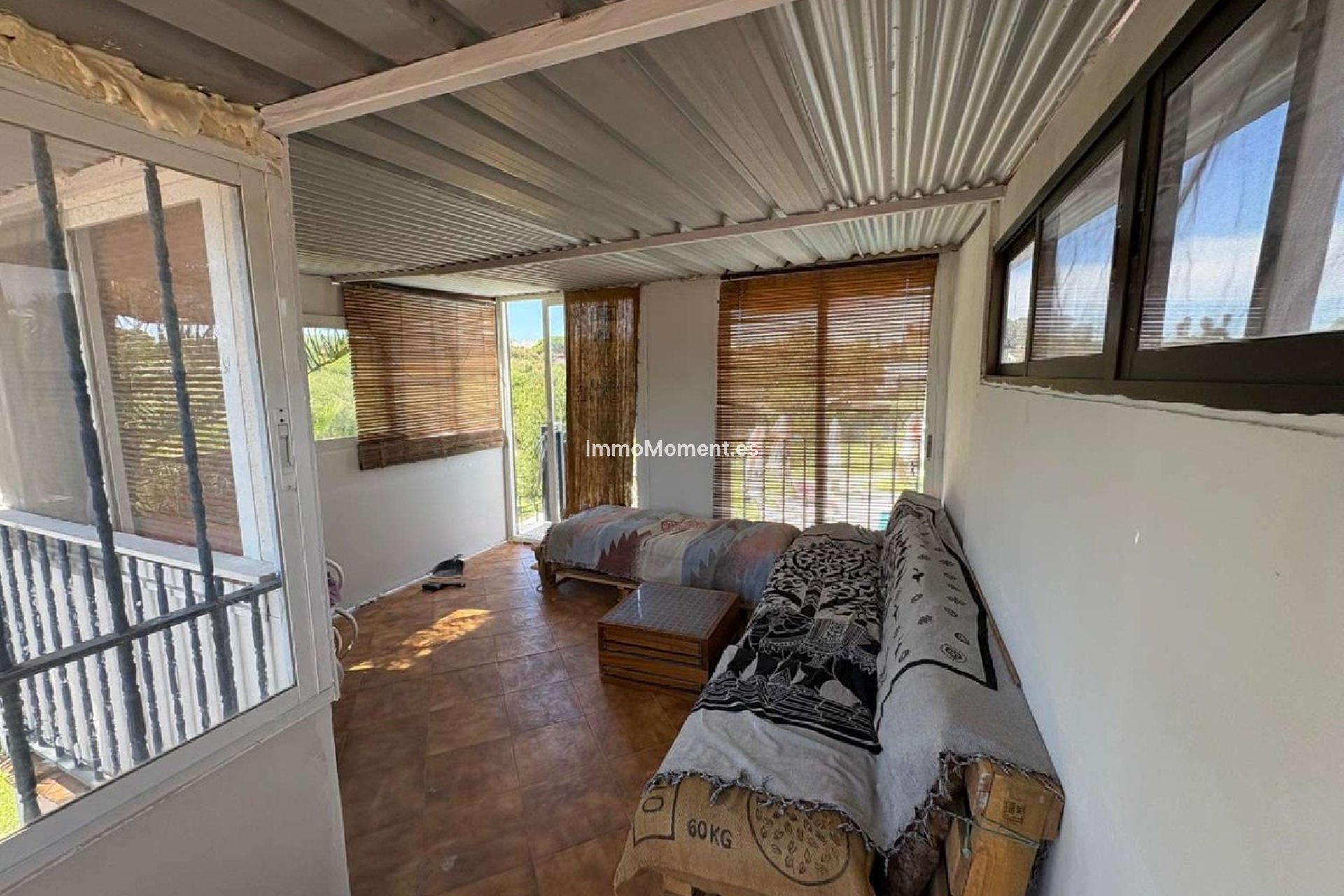 Resale - Villa - Inland  - Alhaurín el Grande Centro