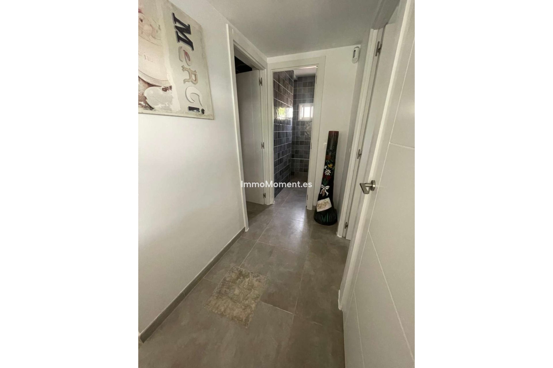 Resale - Villa - Inland  - Alhaurín el Grande Centro