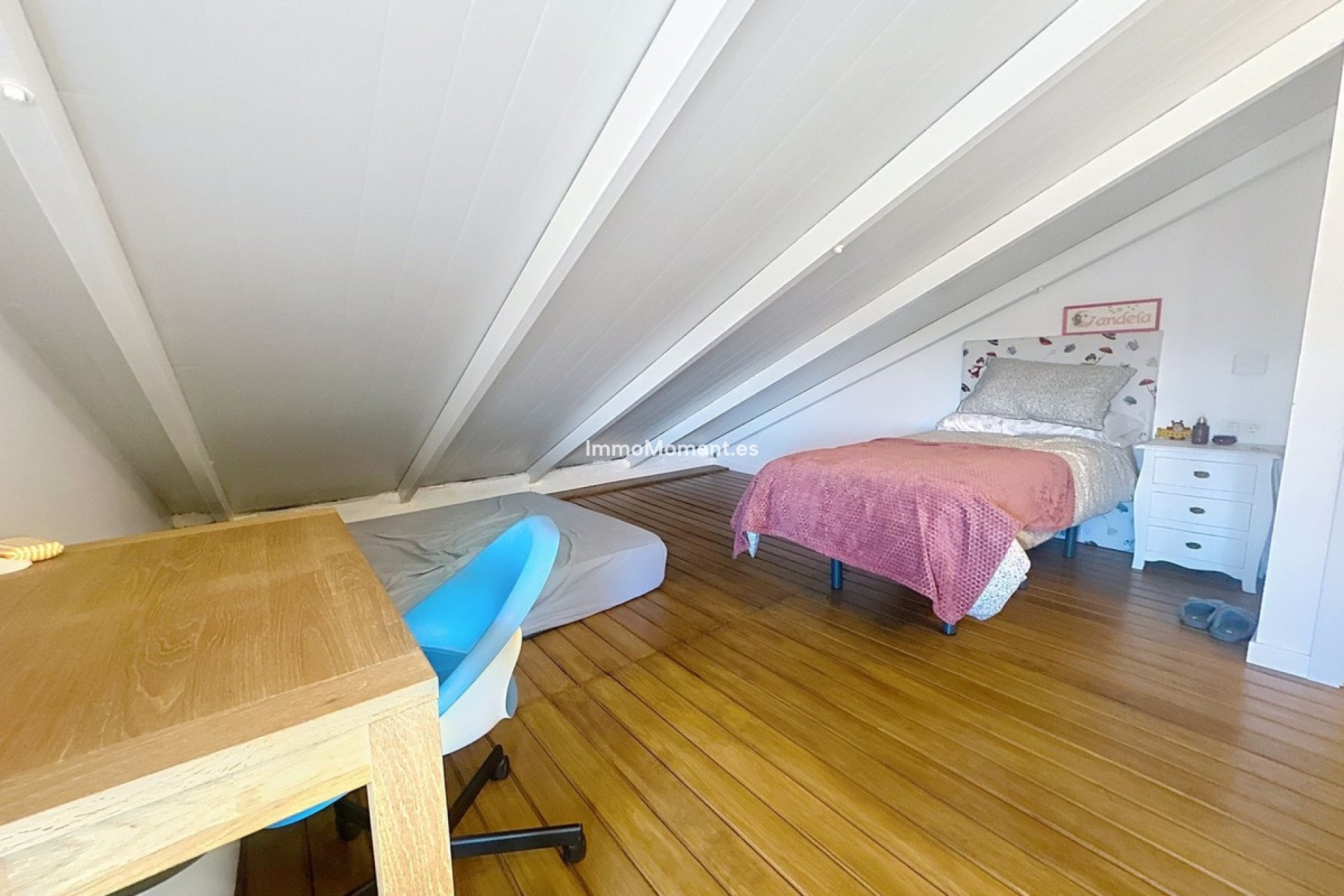 Resale - Villa - Inland  - Alhaurín el Grande Centro