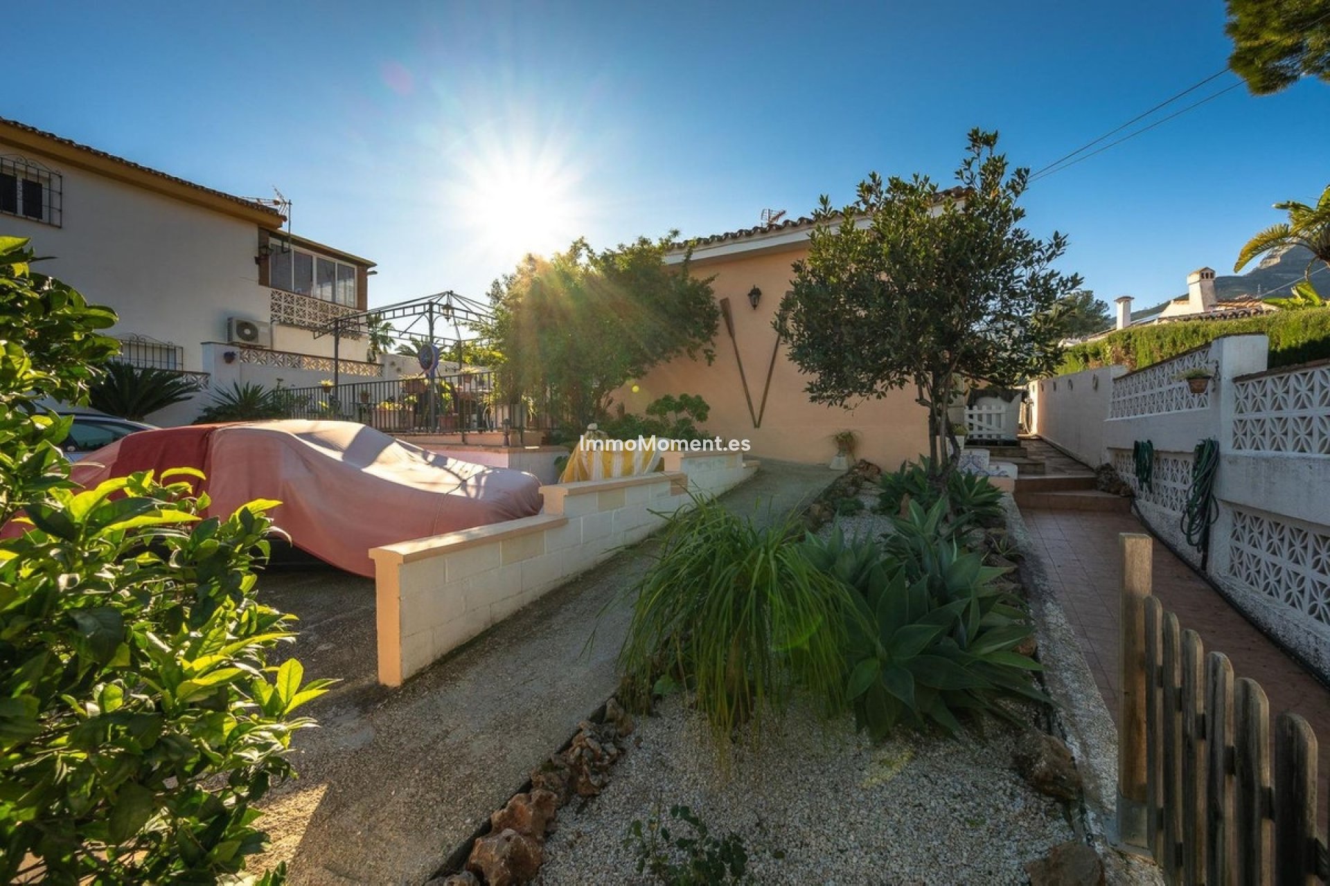 Resale - Villa - Inland  - Alhaurín el Grande Centro