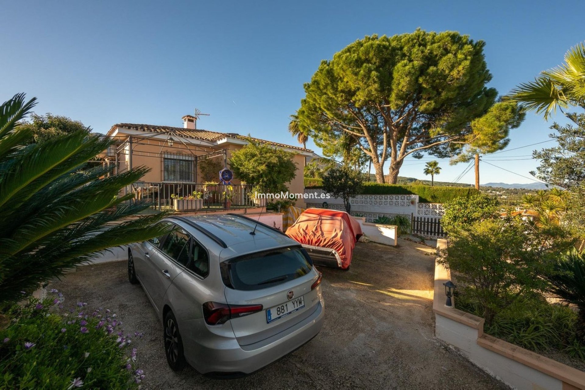 Resale - Villa - Inland  - Alhaurín el Grande Centro