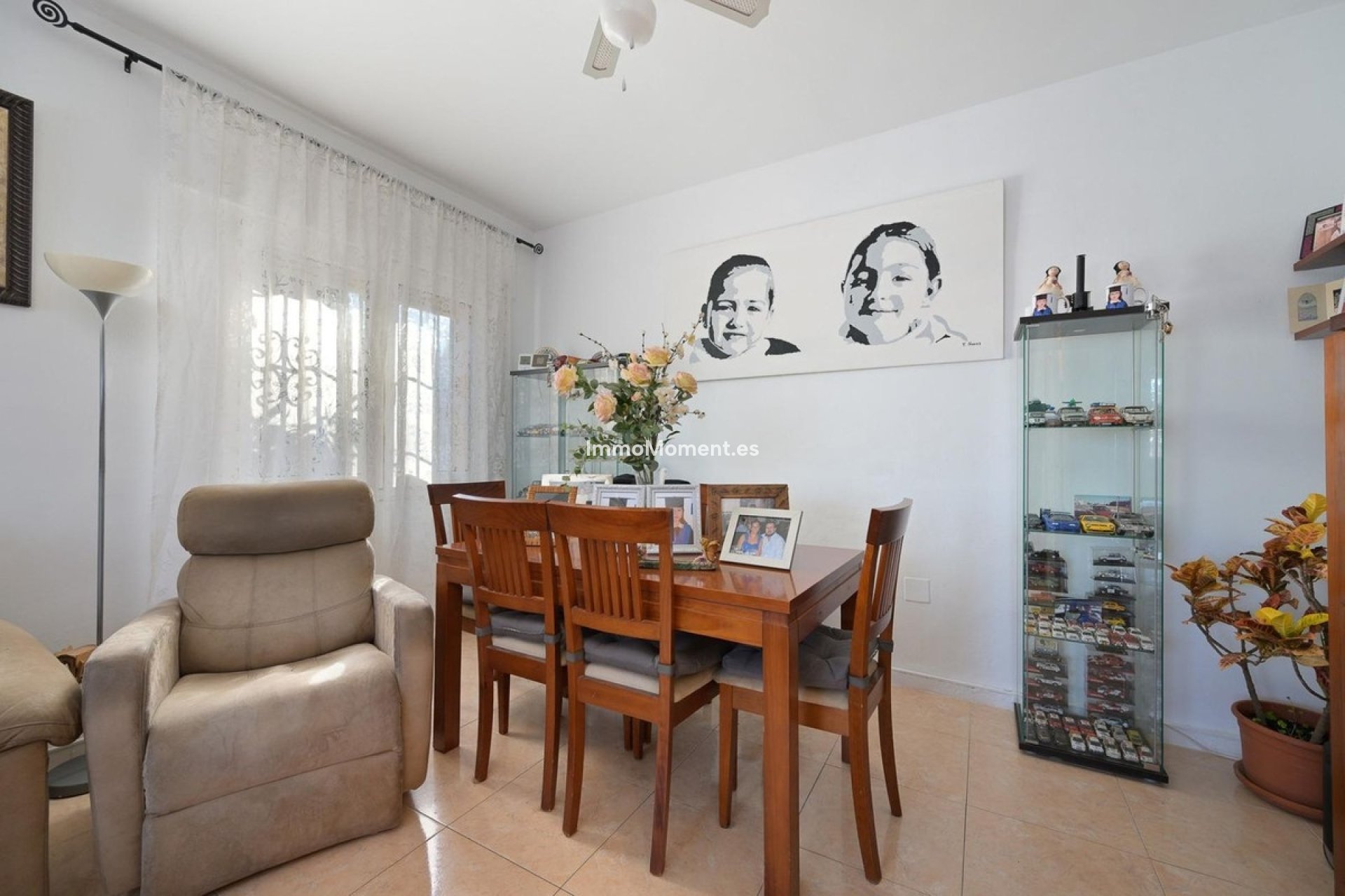 Resale - Villa - Inland  - Alhaurín el Grande Centro