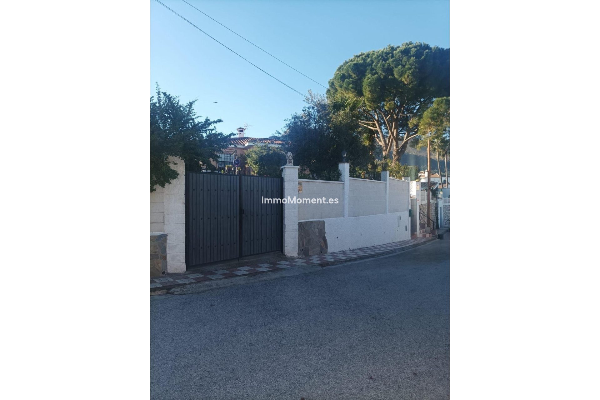 Resale - Villa - Inland  - Alhaurín el Grande Centro