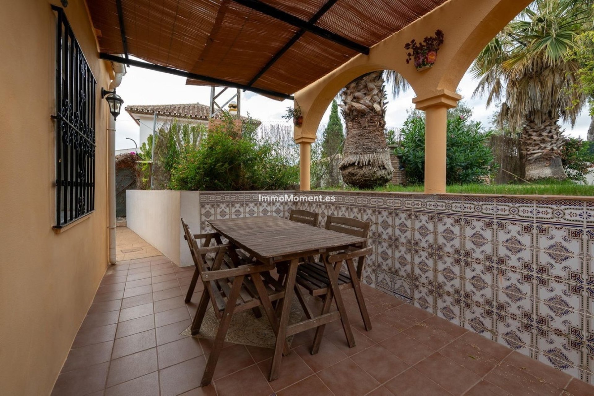 Resale - Villa - Inland  - Alhaurín el Grande Centro