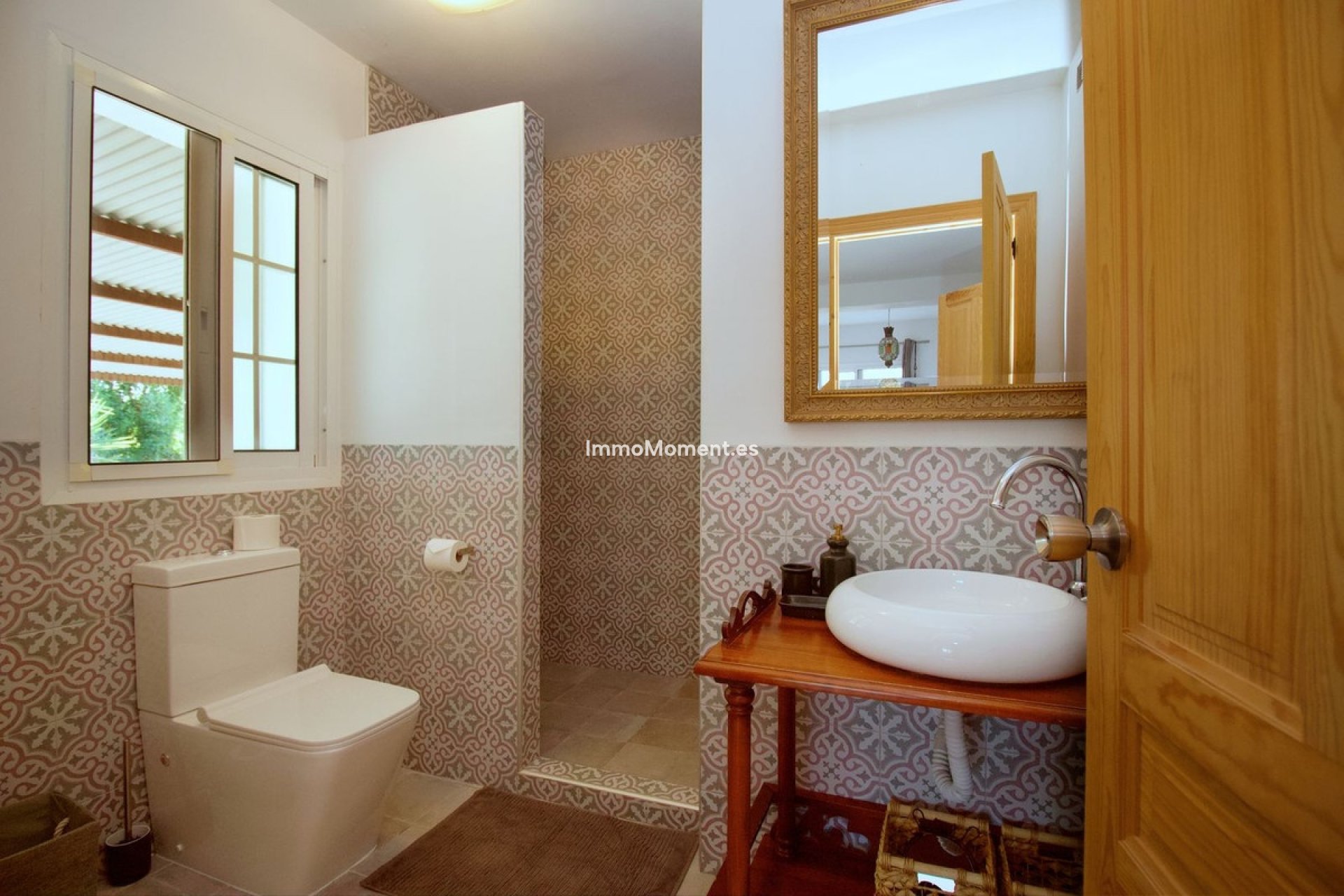 Resale - Villa - Inland  - Alhaurín el Grande Centro