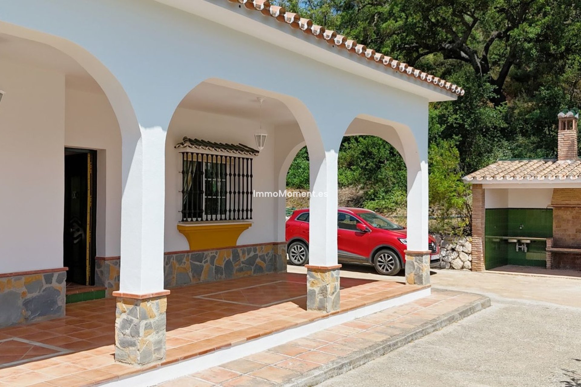 Resale - Villa - Inland  - Alhaurín el Grande Centro