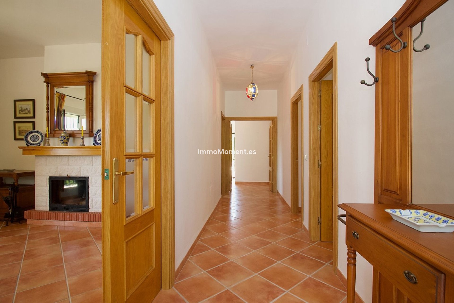 Resale - Villa - Inland  - Alhaurín el Grande Centro