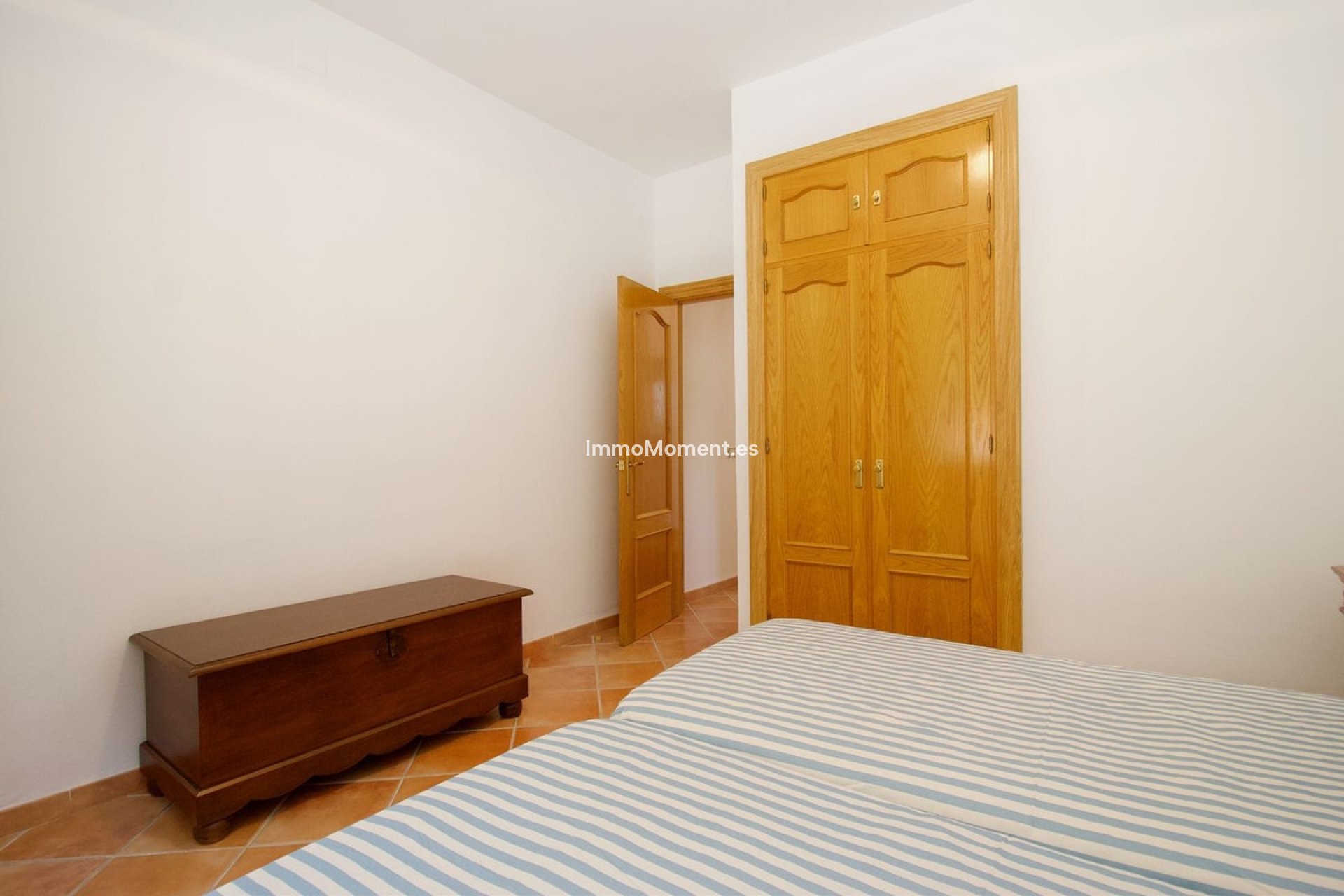 Resale - Villa - Inland  - Alhaurín el Grande Centro