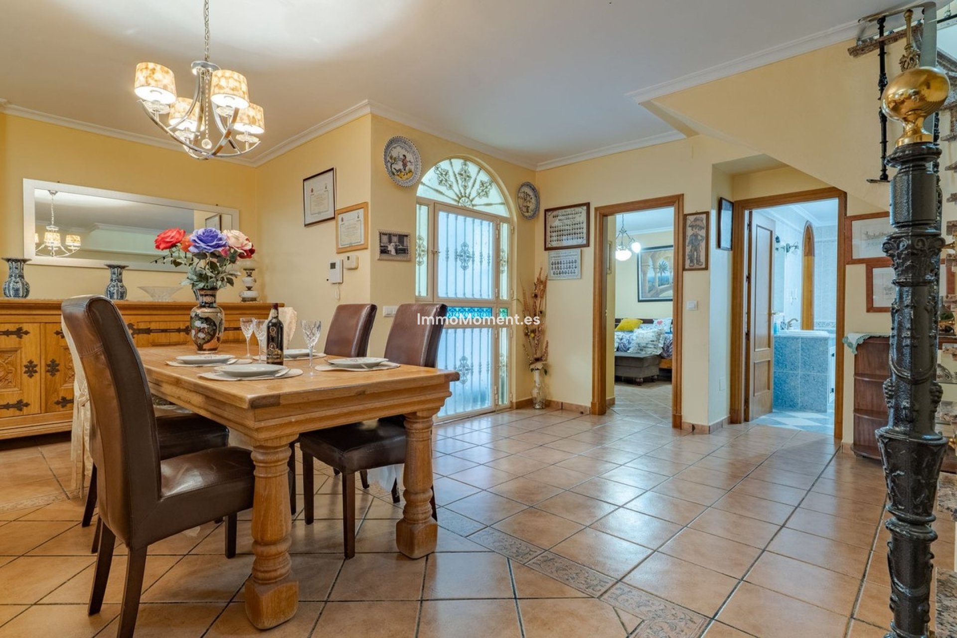 Resale - Villa - Inland  - Alhaurín el Grande Centro