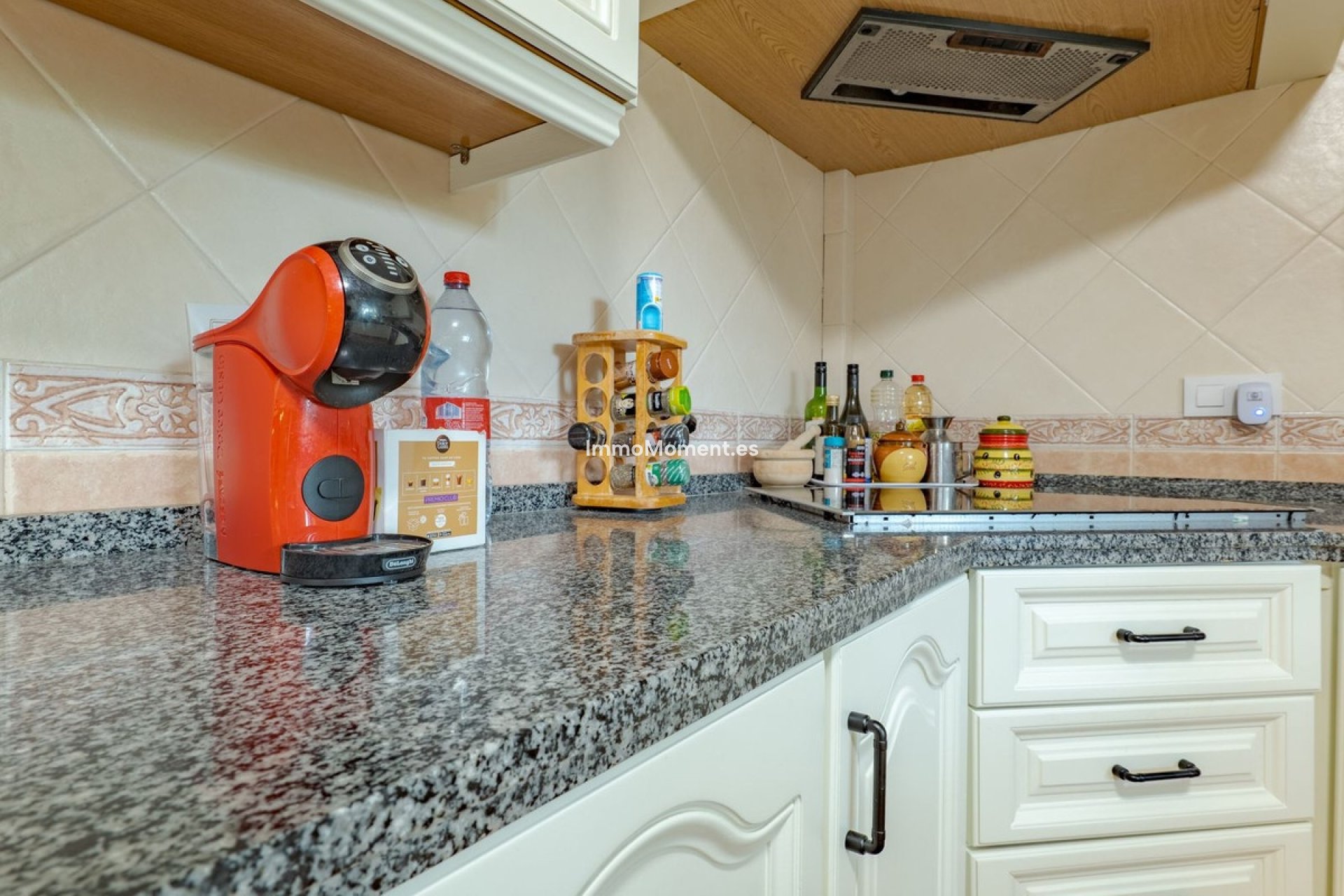 Resale - Villa - Inland  - Alhaurín el Grande Centro