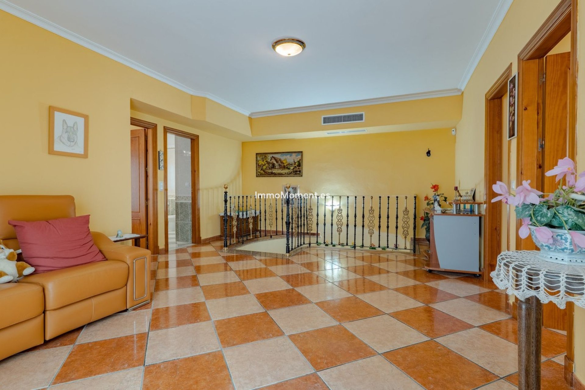 Resale - Villa - Inland  - Alhaurín el Grande Centro