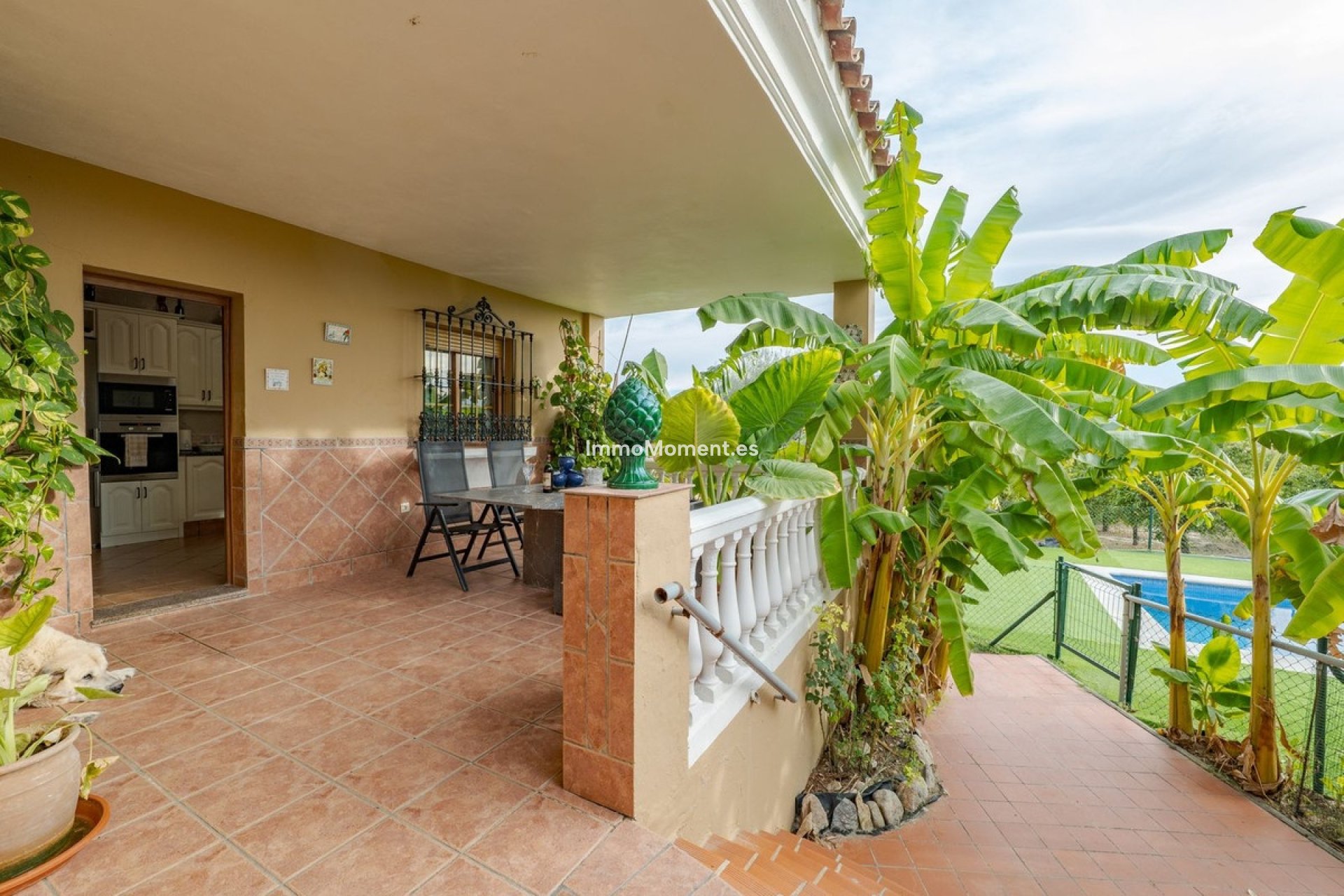 Resale - Villa - Inland  - Alhaurín el Grande Centro