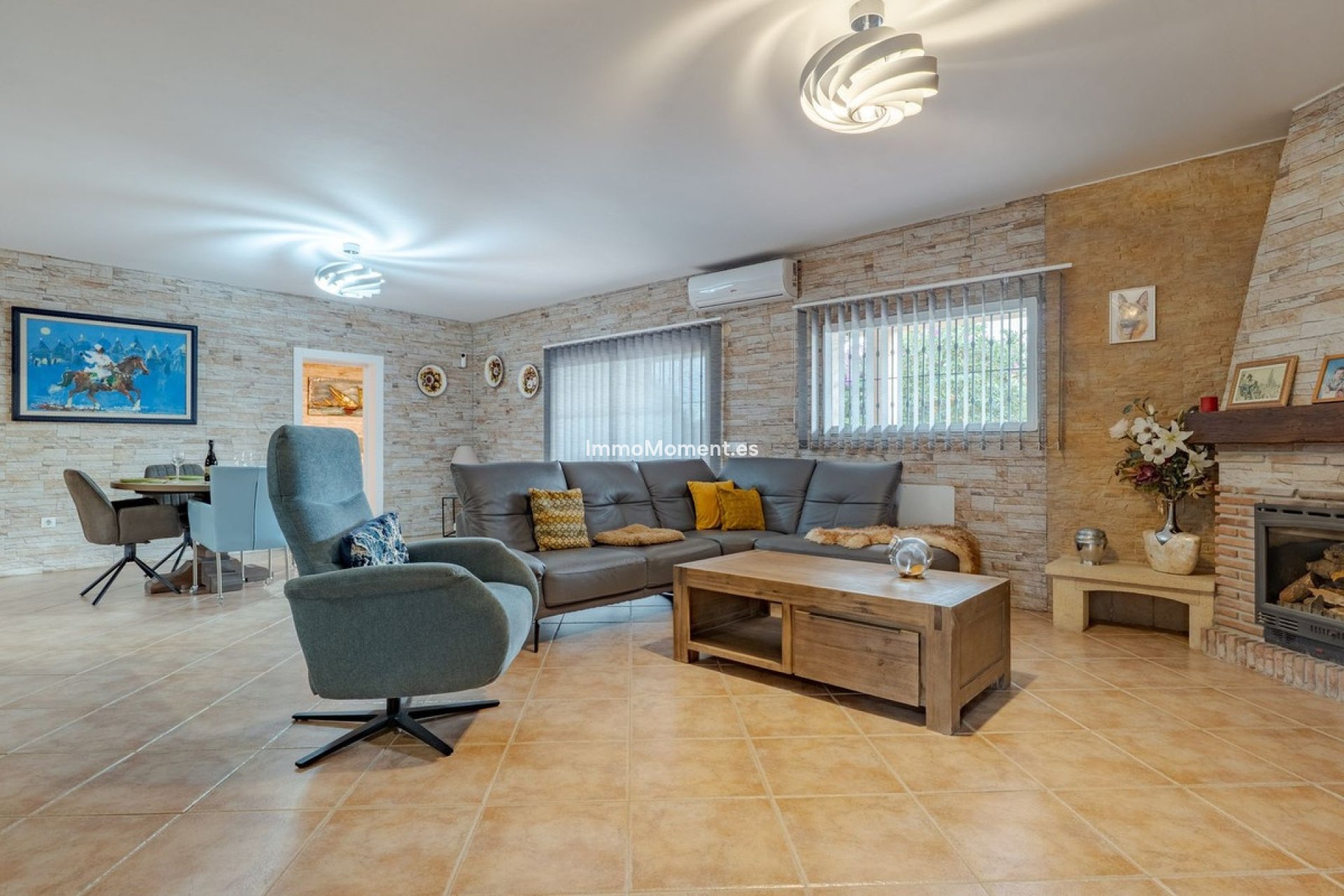 Resale - Villa - Inland  - Alhaurín el Grande Centro