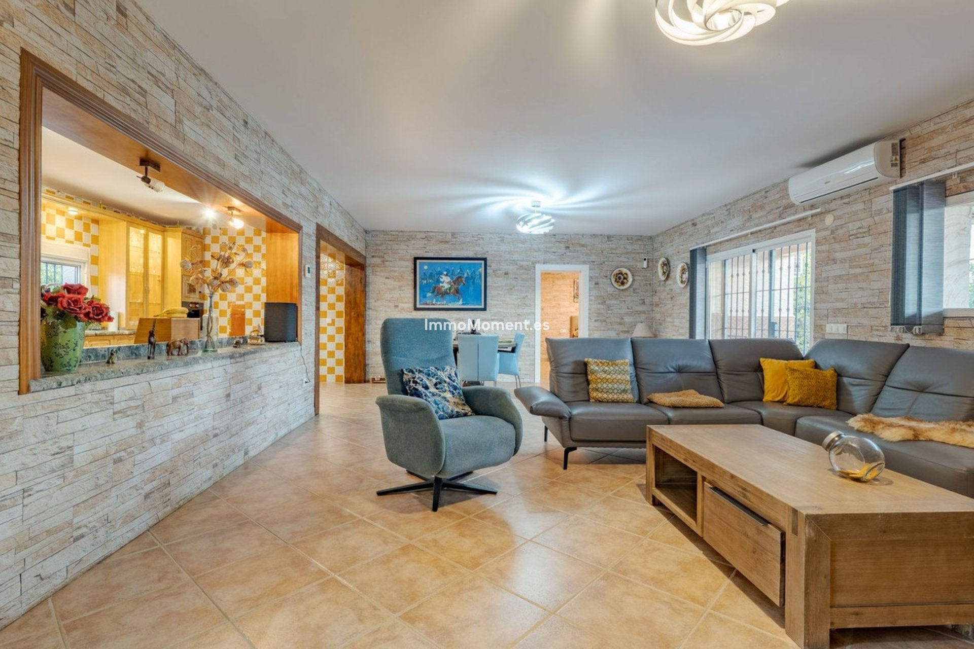 Resale - Villa - Inland  - Alhaurín el Grande Centro