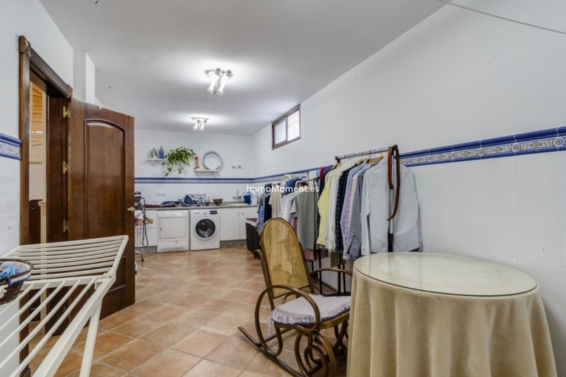 Resale - Villa - Inland  - Alhaurín el Grande Centro