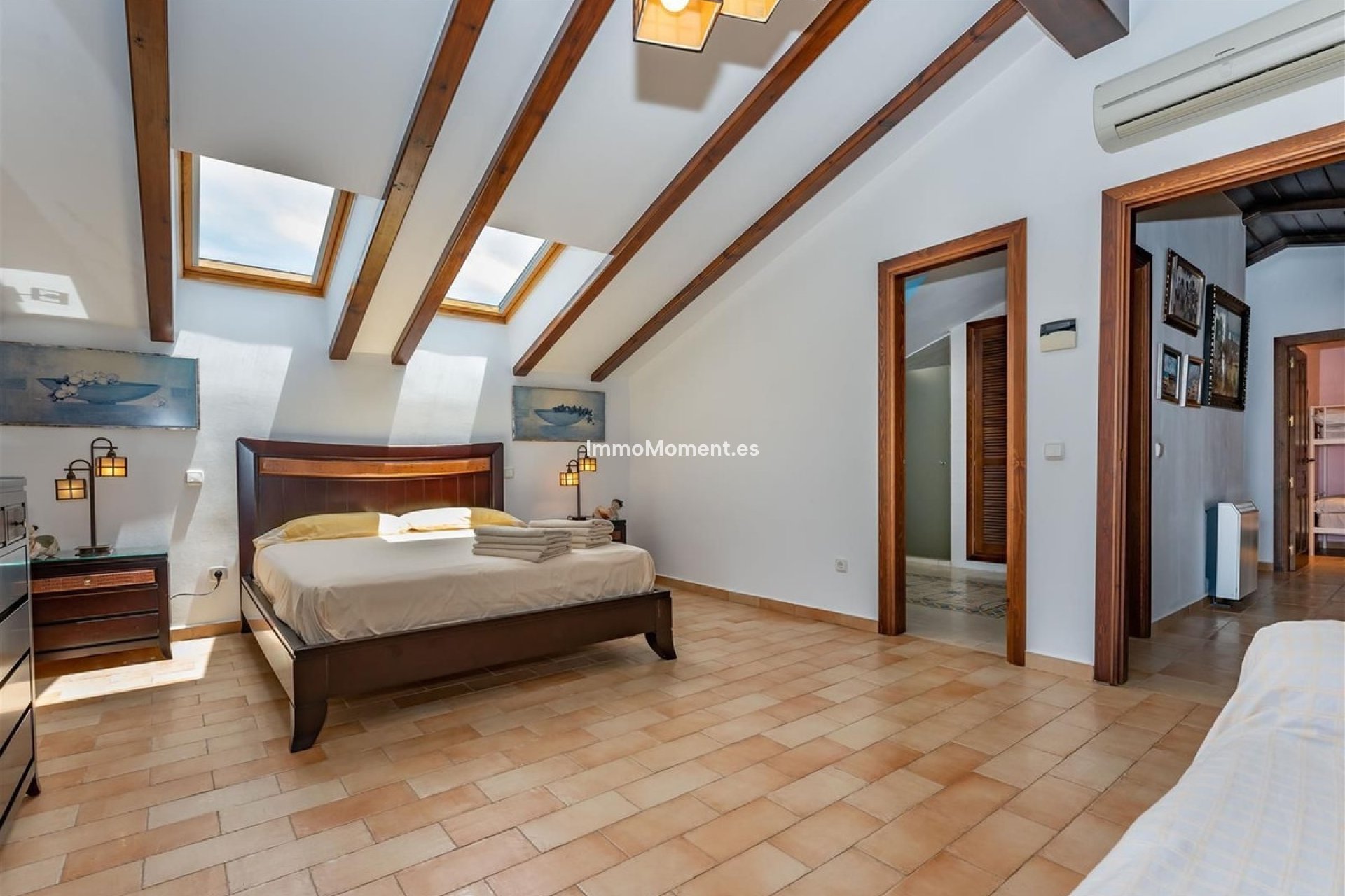 Resale - Villa - Inland  - Alhaurín el Grande Centro