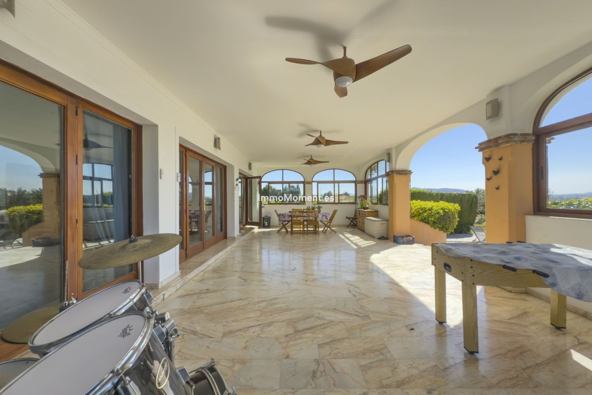 Resale - Villa - Inland  - Alhaurín el Grande Centro