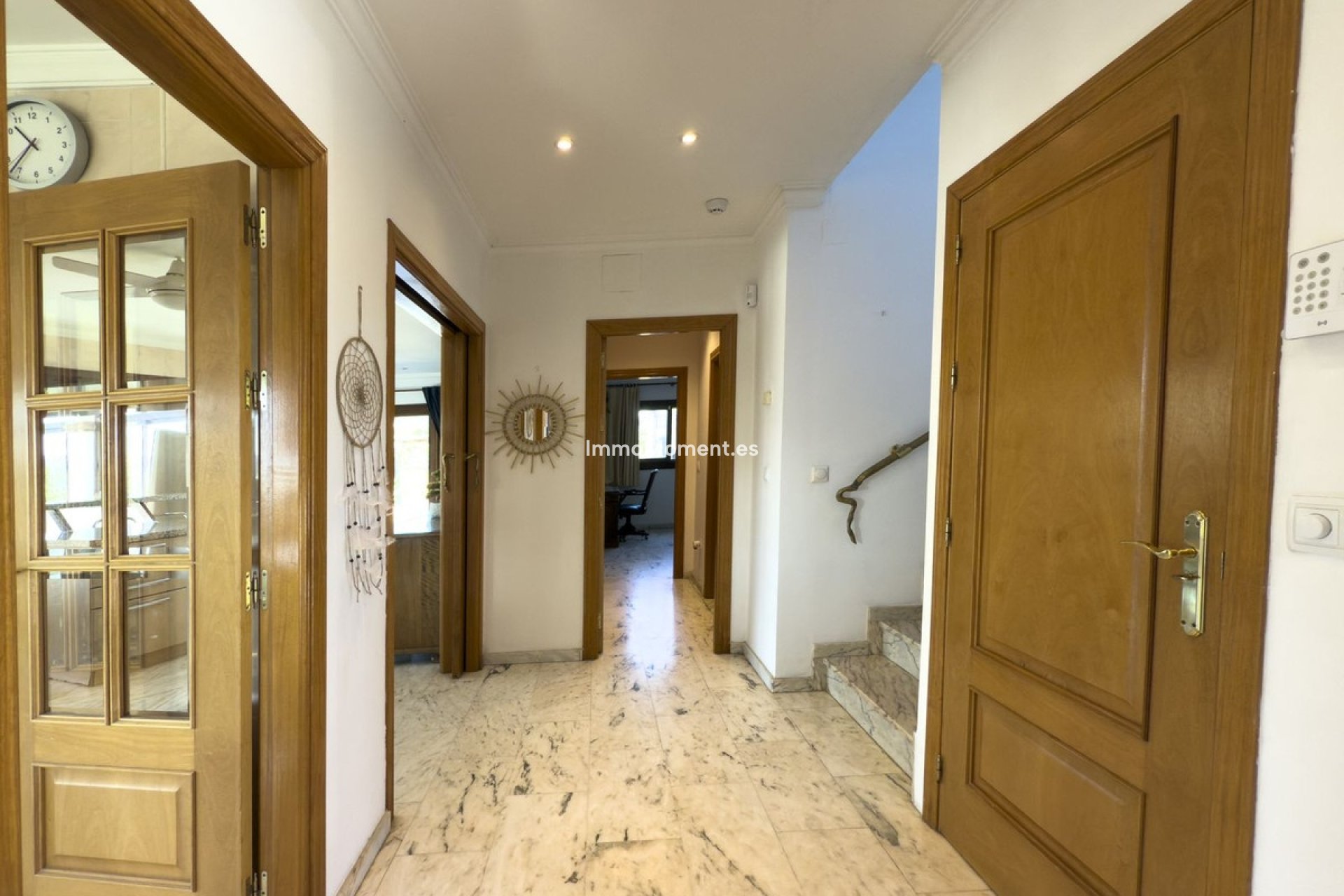 Resale - Villa - Inland  - Alhaurín el Grande Centro