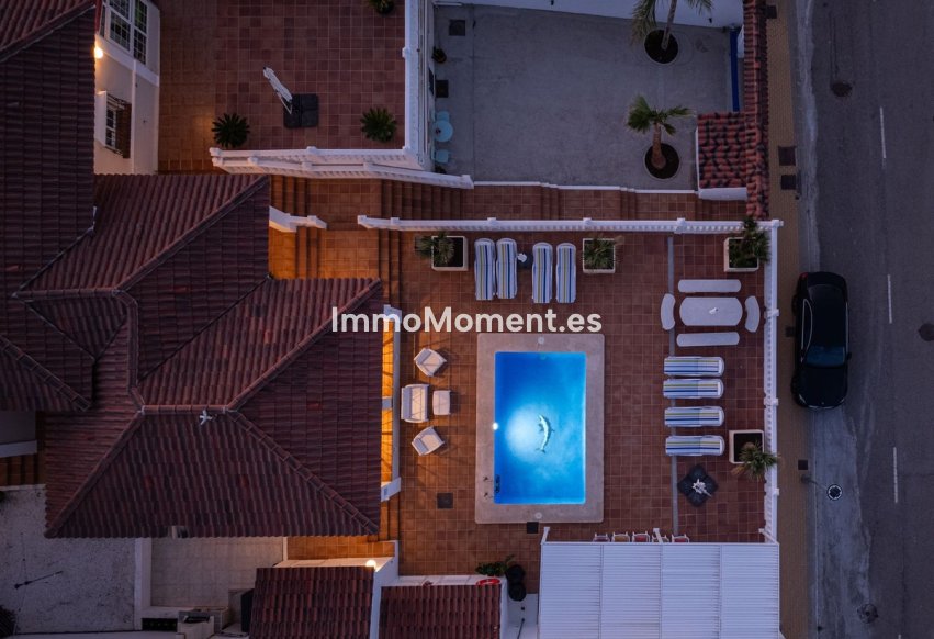 Resale - Villa - Inland  - Alhaurín el Grande Centro