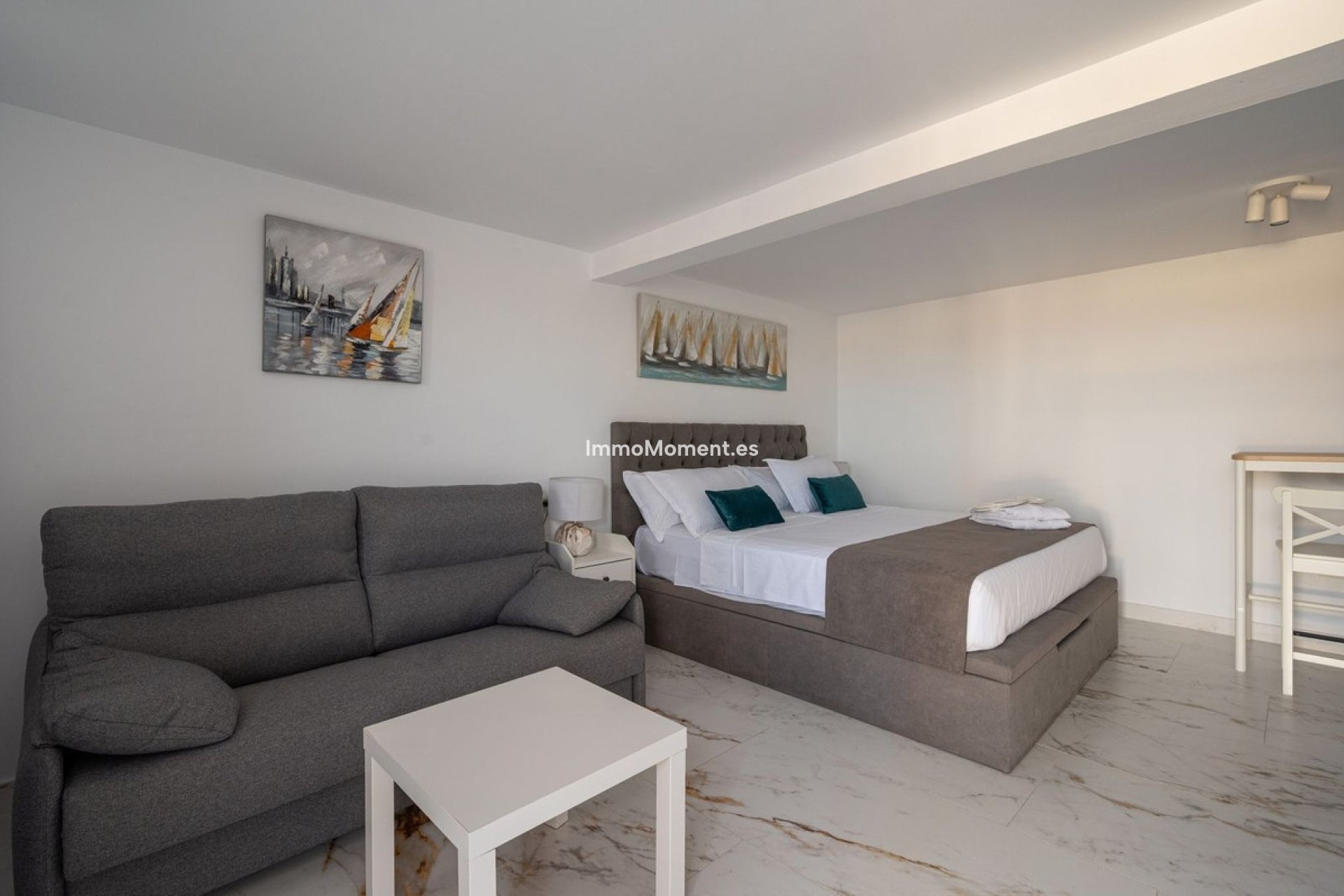 Resale - Villa - Inland  - Alhaurín el Grande Centro