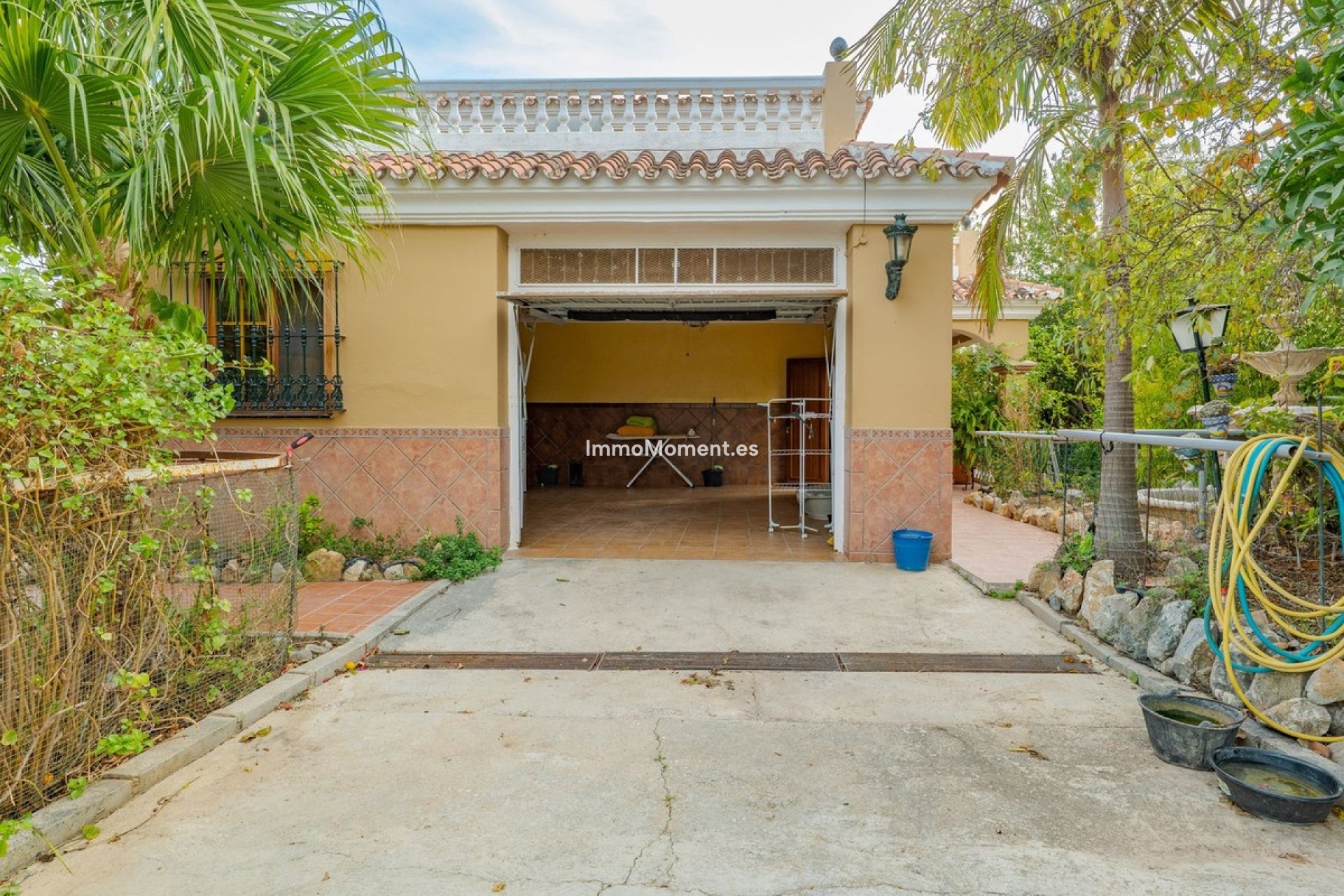 Resale - Villa - Inland  - Alhaurín el Grande Centro