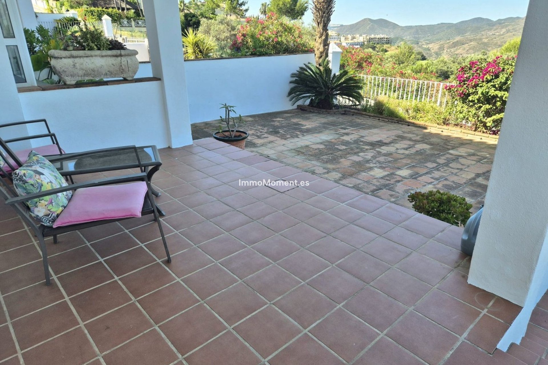 Resale - Villa - Inland  - Alhaurín Golf