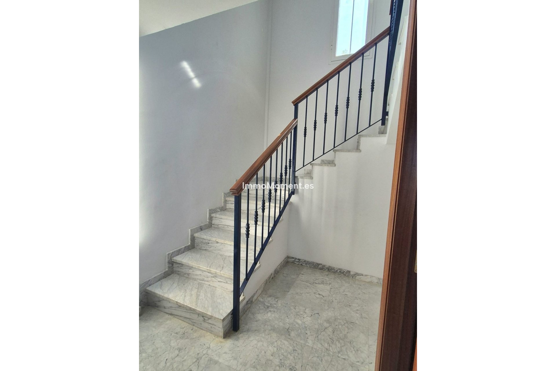 Resale - Villa - Inland  - Alhaurín Golf