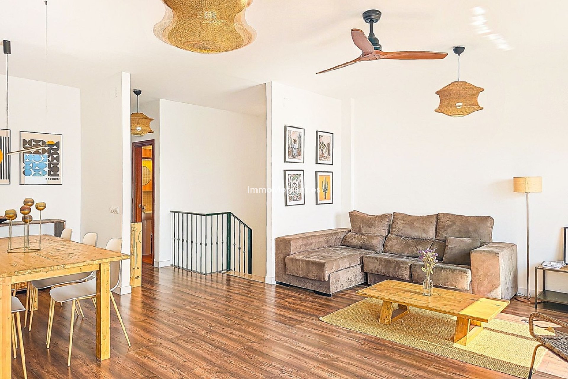 Resale - Villa - Inland  - Almogía