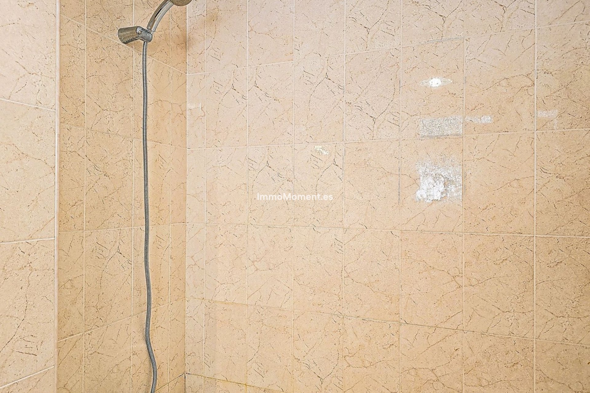 Resale - Villa - Inland  - Almogía